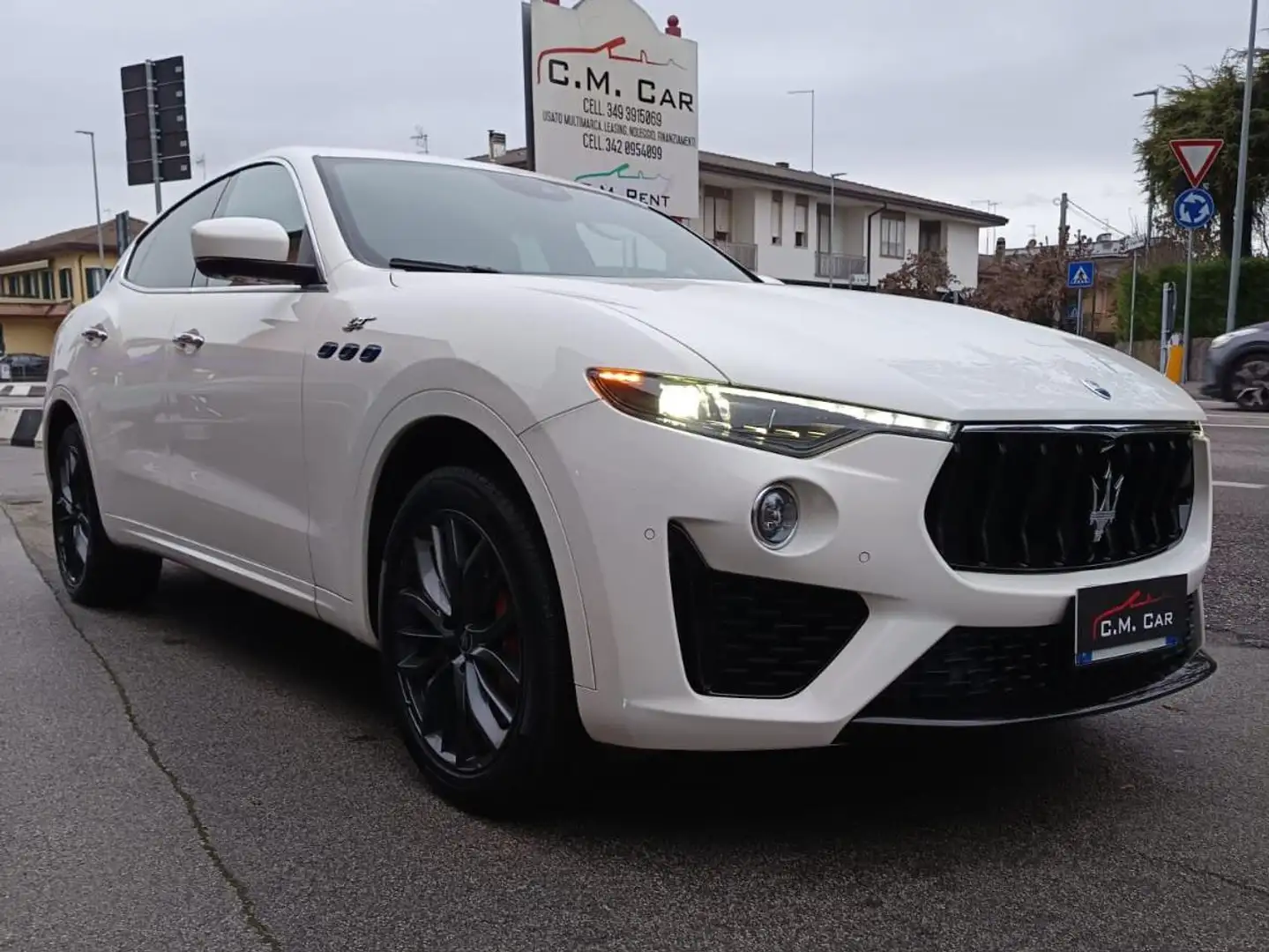 Maserati Levante 2021 2.0 mhev GT 330cv auto Blanc - 1