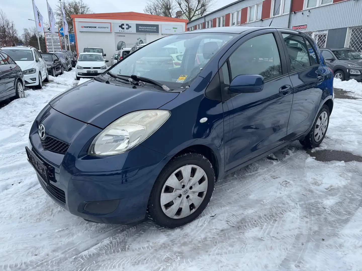Toyota Yaris 1.4L Sol 1HAND / Standheizung / TÜV NEU Blauw - 1