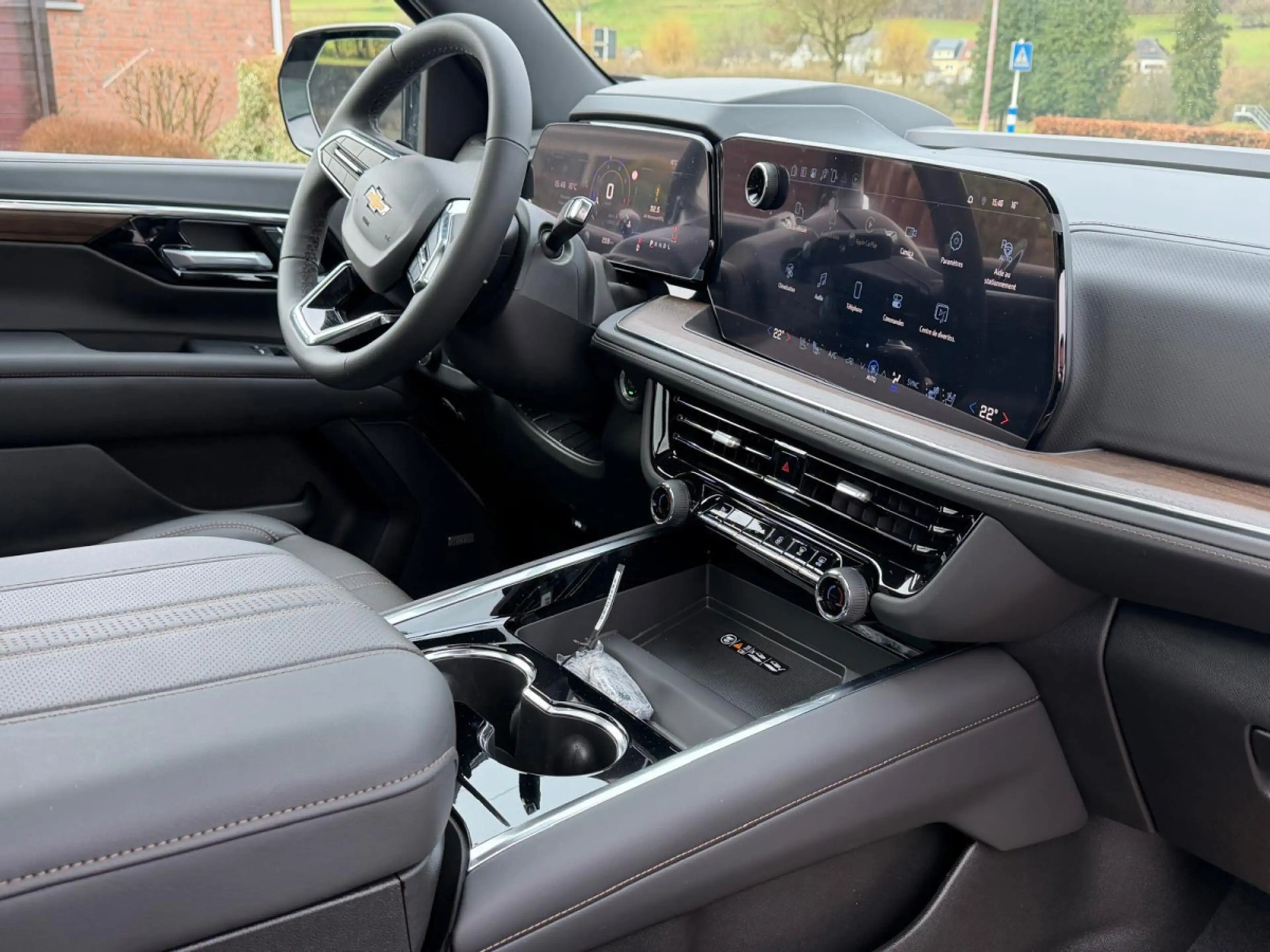 Chevrolet Suburban Chevrolet Suburban 6.2 V8 MY 2026 High Country 4WD — photo 10