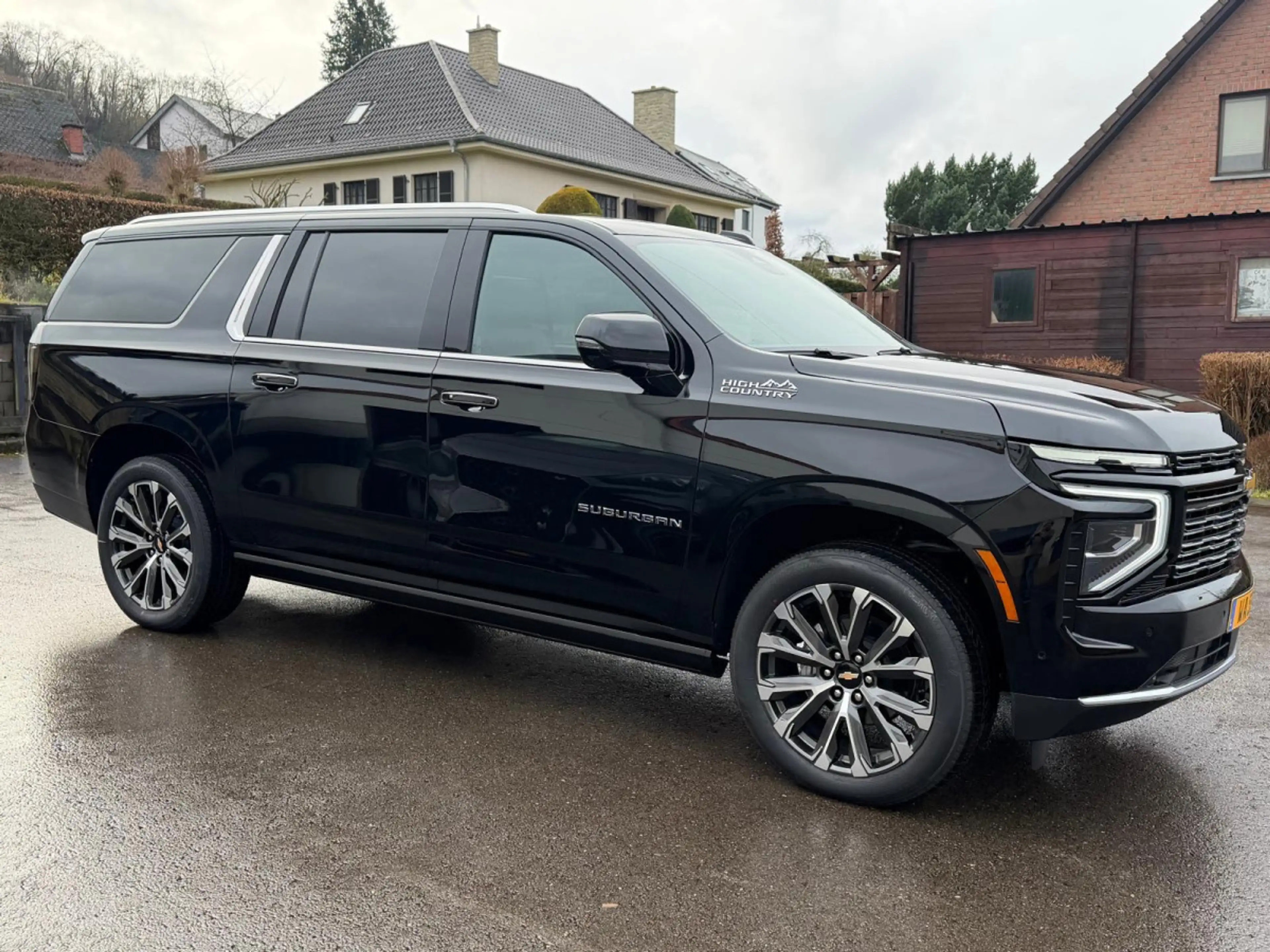 Chevrolet Suburban Chevrolet Suburban 6.2 V8 MY 2026 High Country 4WD — photo 3