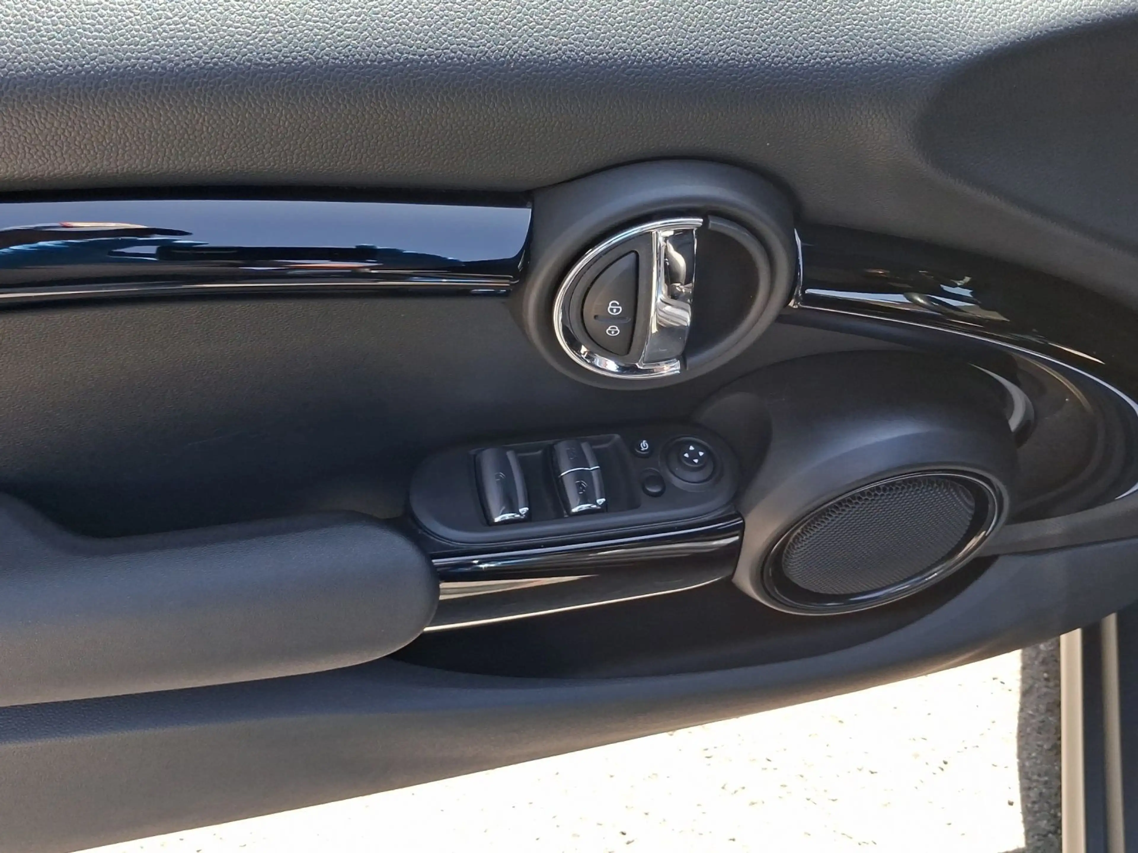 MINI Cooper Cabrio CLASSIC TRIM LED NAVI — photo 8