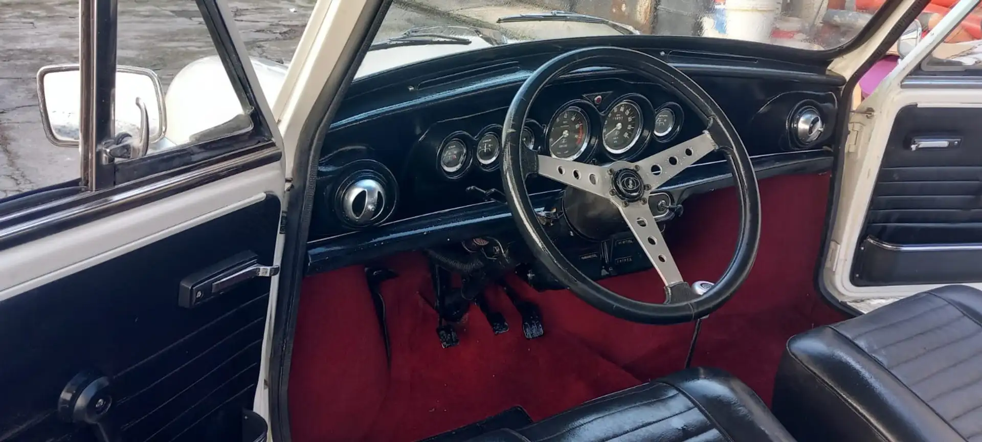 Innocenti Mini Cooper 1000cc mk3 - 1