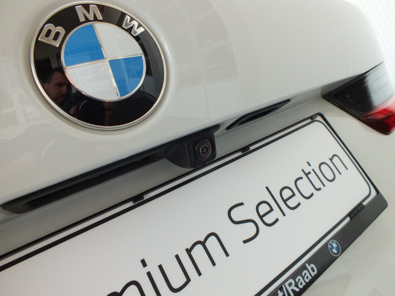 BMW 330 d xDrive — photo 12