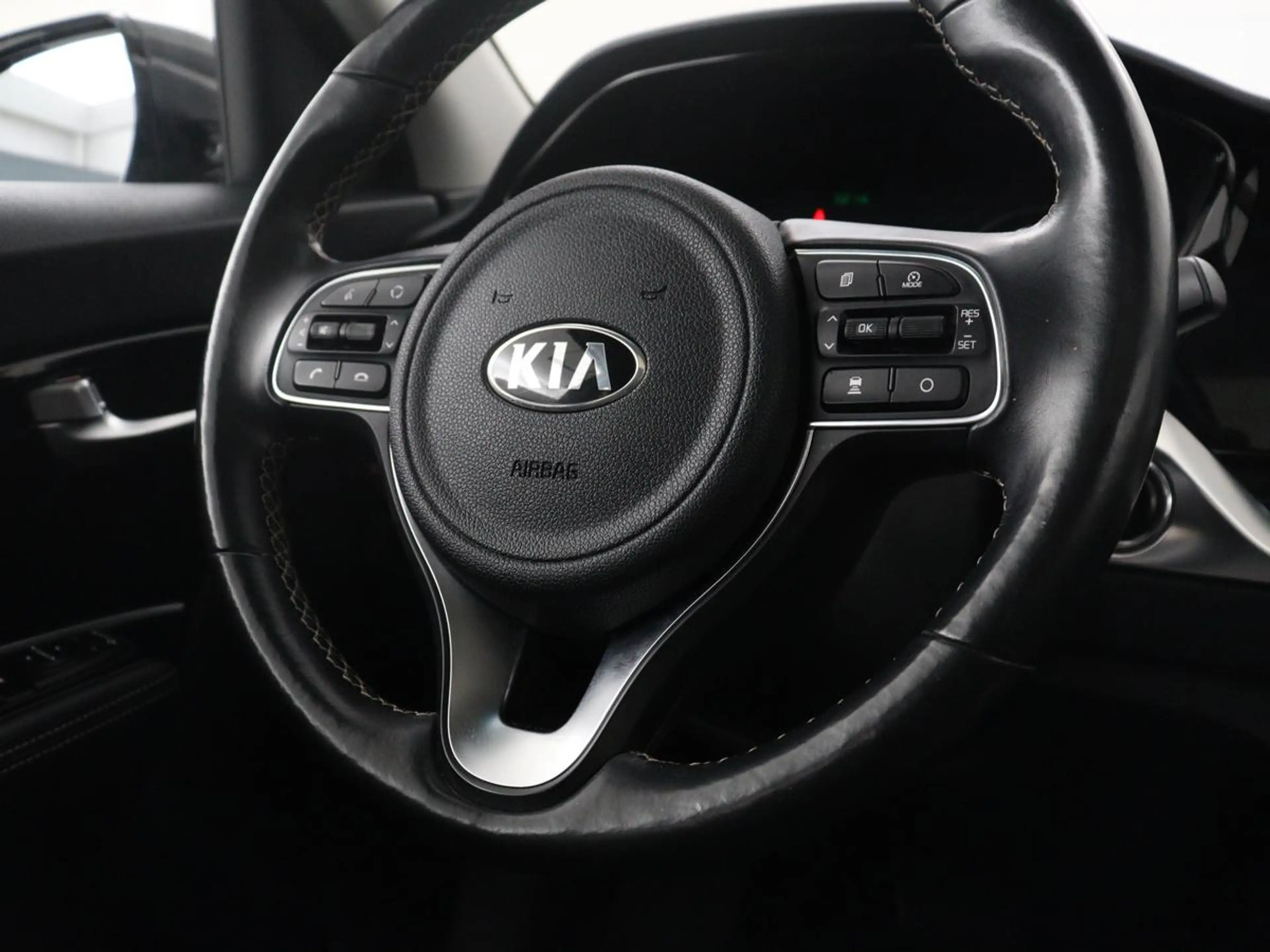 Kia e-Niro DynamicPlusLine 64 kWh | SOH 95,4% | Panoramadak | — photo 8