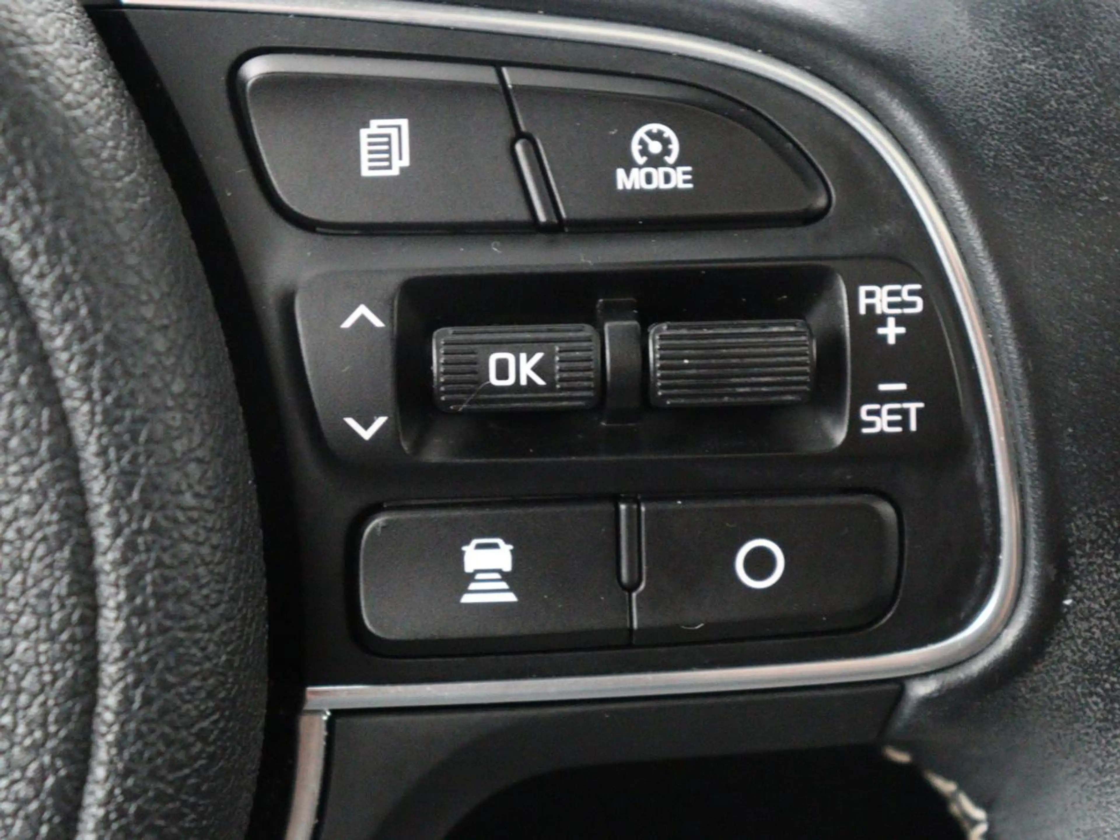 Kia e-Niro DynamicPlusLine 64 kWh | SOH 95,4% | Panoramadak | — photo 24