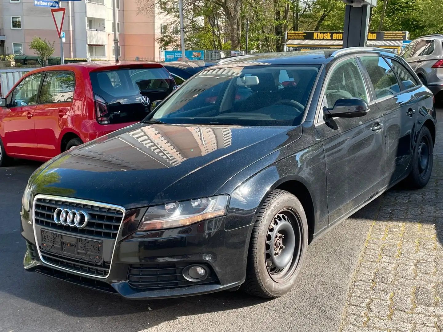 Audi A4 Avant Attraction *Klimaautomatik*Alu*2.Hand* Černá - 1