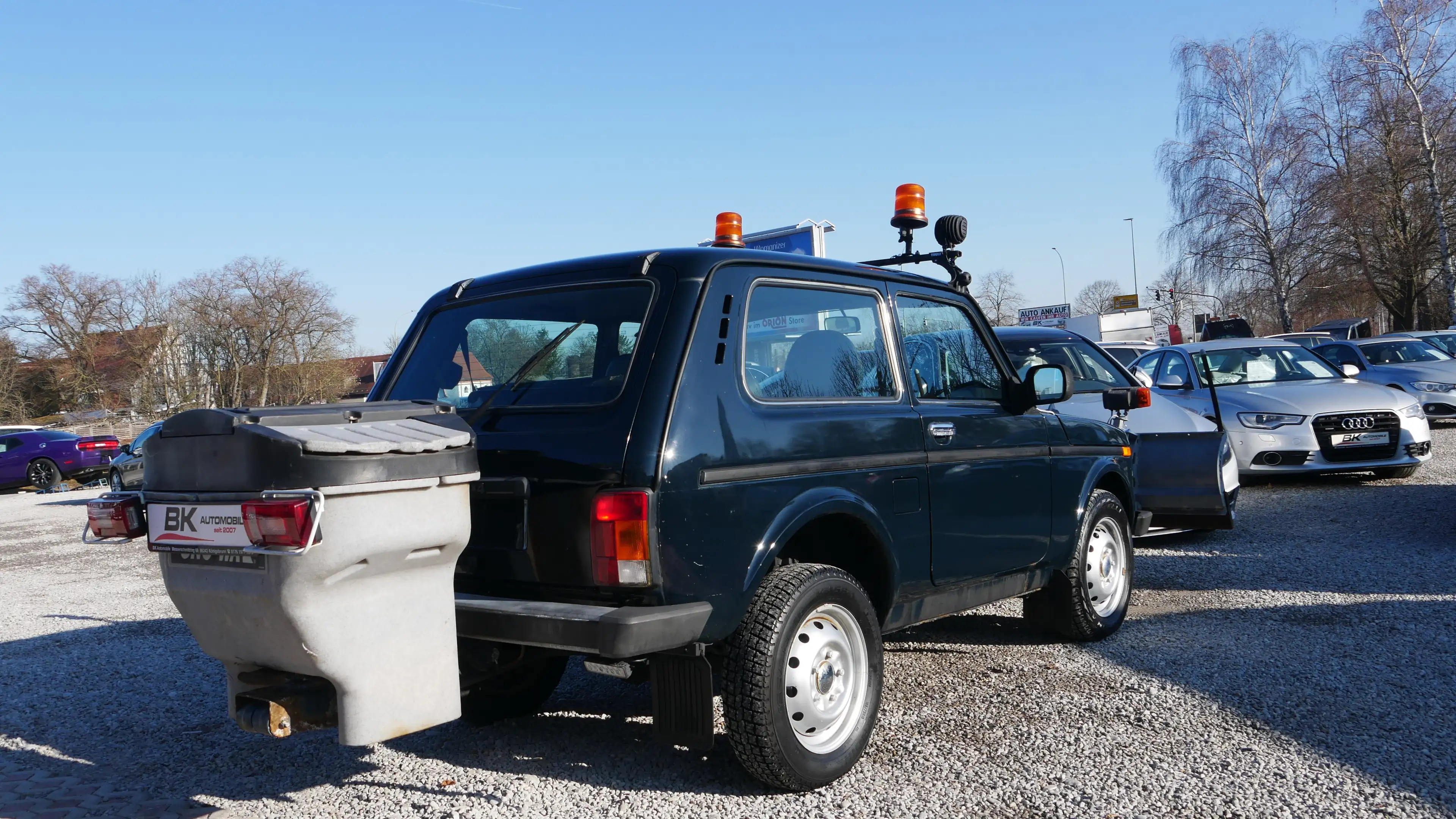 Lada Taiga Basis 4x4 Winterdienstfahrzeug Schneeschild Salzst — photo 3