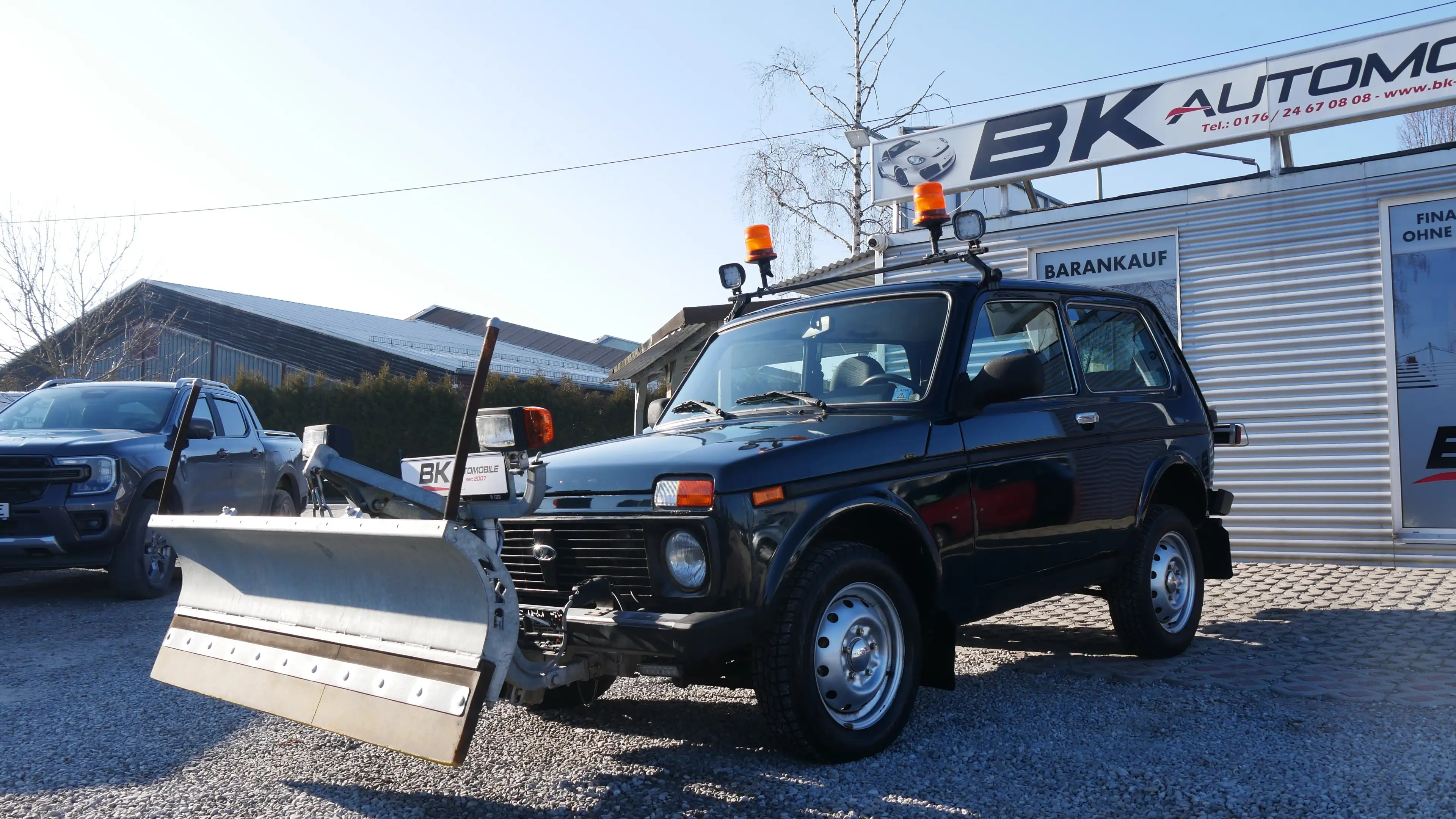 Lada Taiga Basis 4x4 Winterdienstfahrzeug Schneeschild Salzst — photo 7