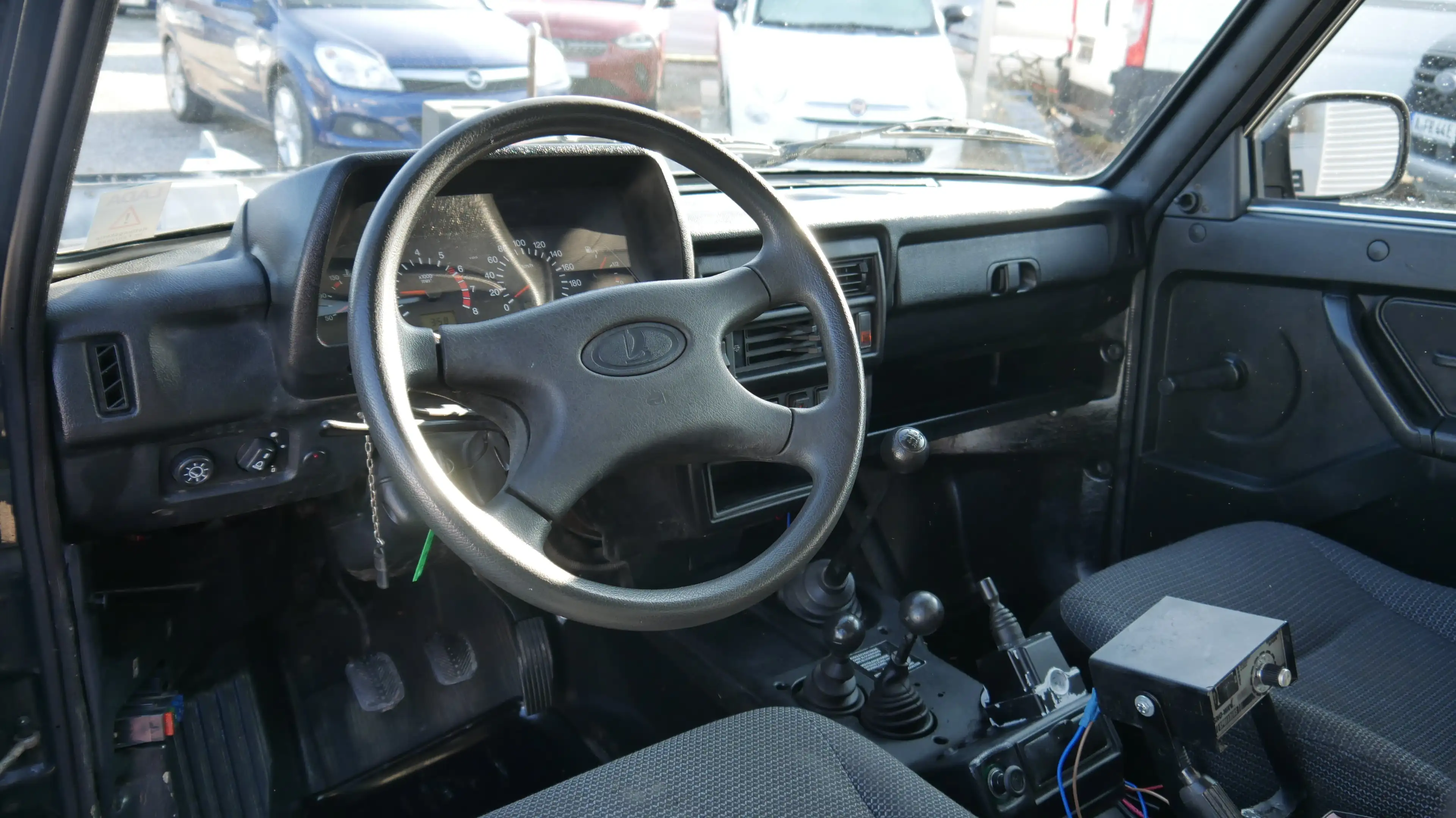 Lada Taiga Basis 4x4 Winterdienstfahrzeug Schneeschild Salzst — photo 11