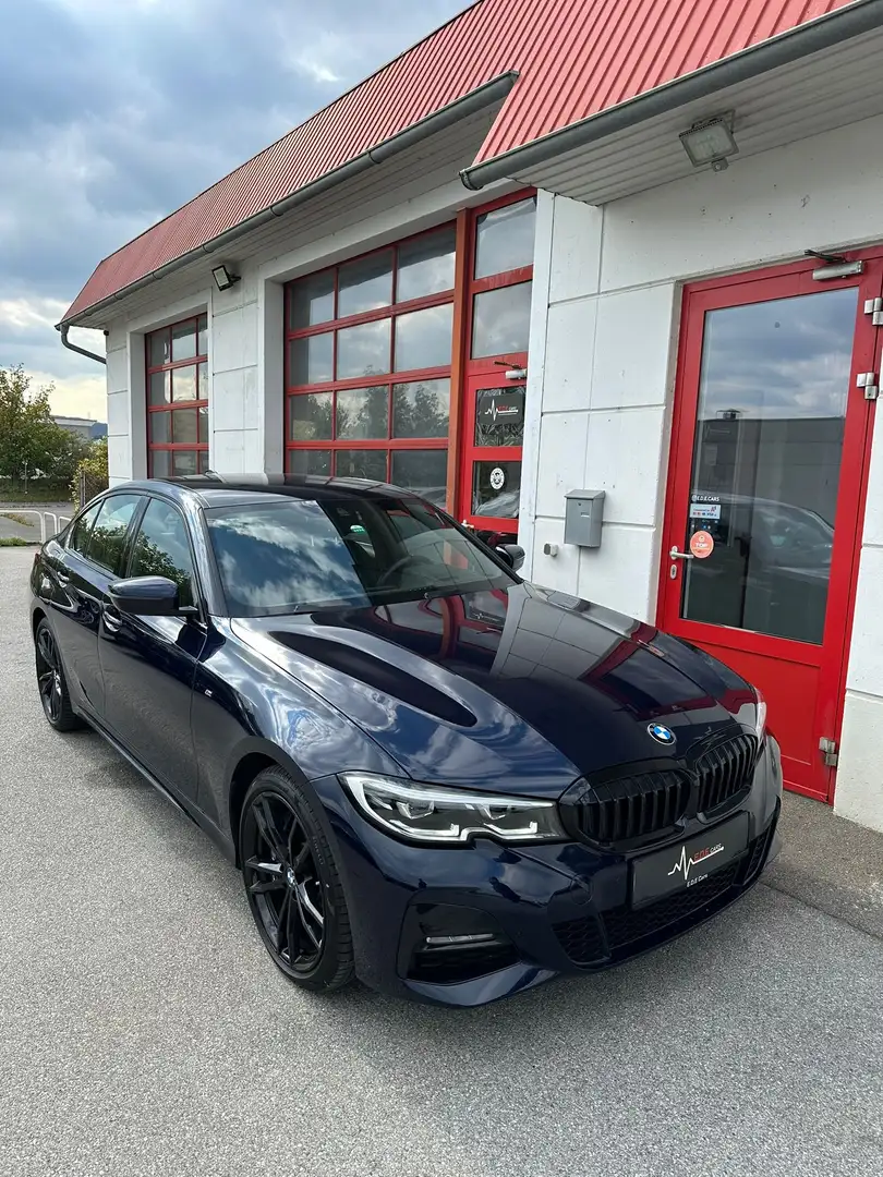 BMW 330 330e M-Sport PHEV Aut. Blau - 1