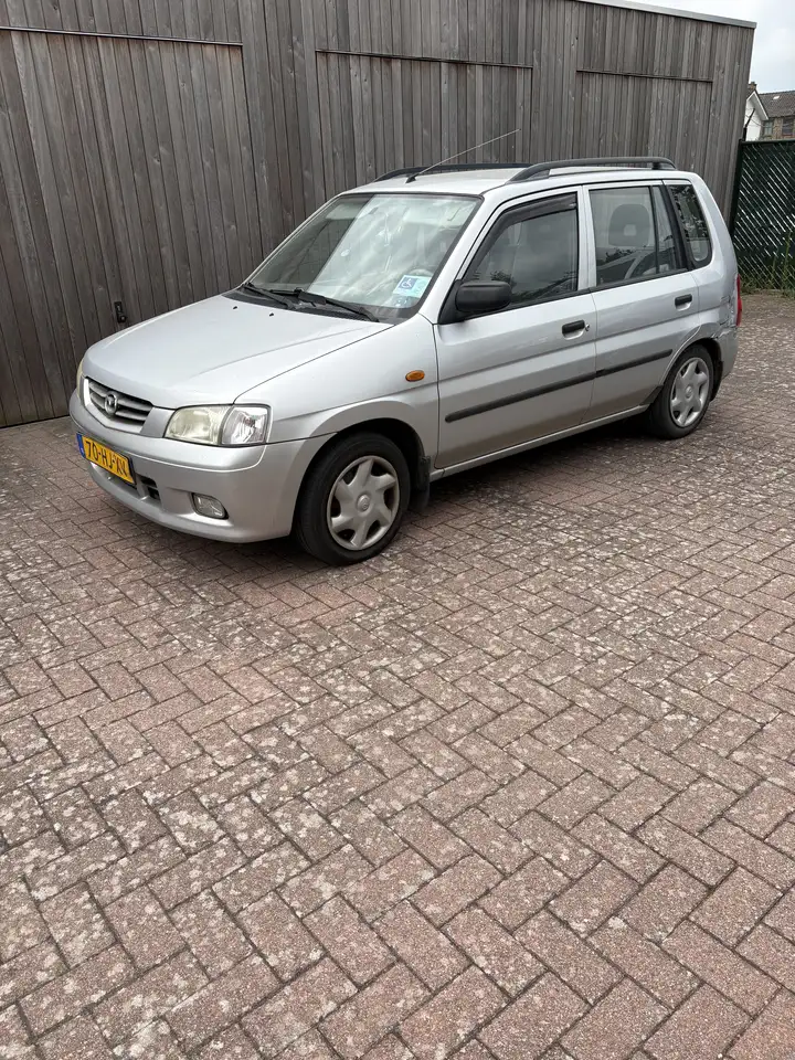 Mazda Demio 1.5 Exclusive, foto 2