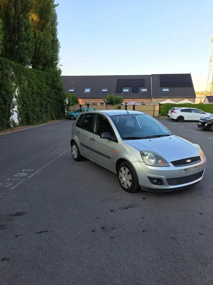 Ford Fiesta 1.4 - 2