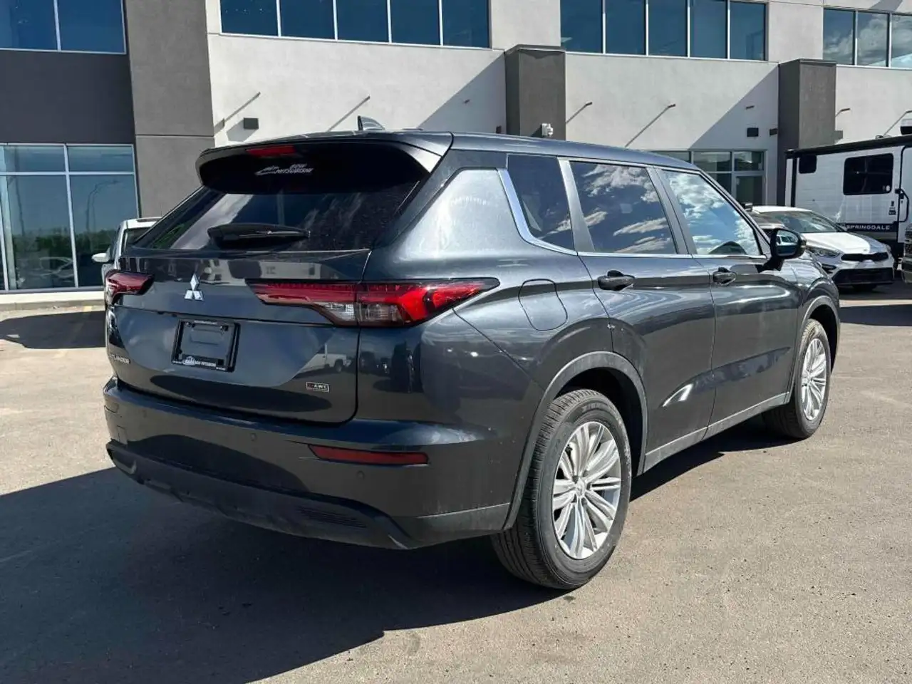 Mitsubishi Outlander photo Mitsubishi Outlander