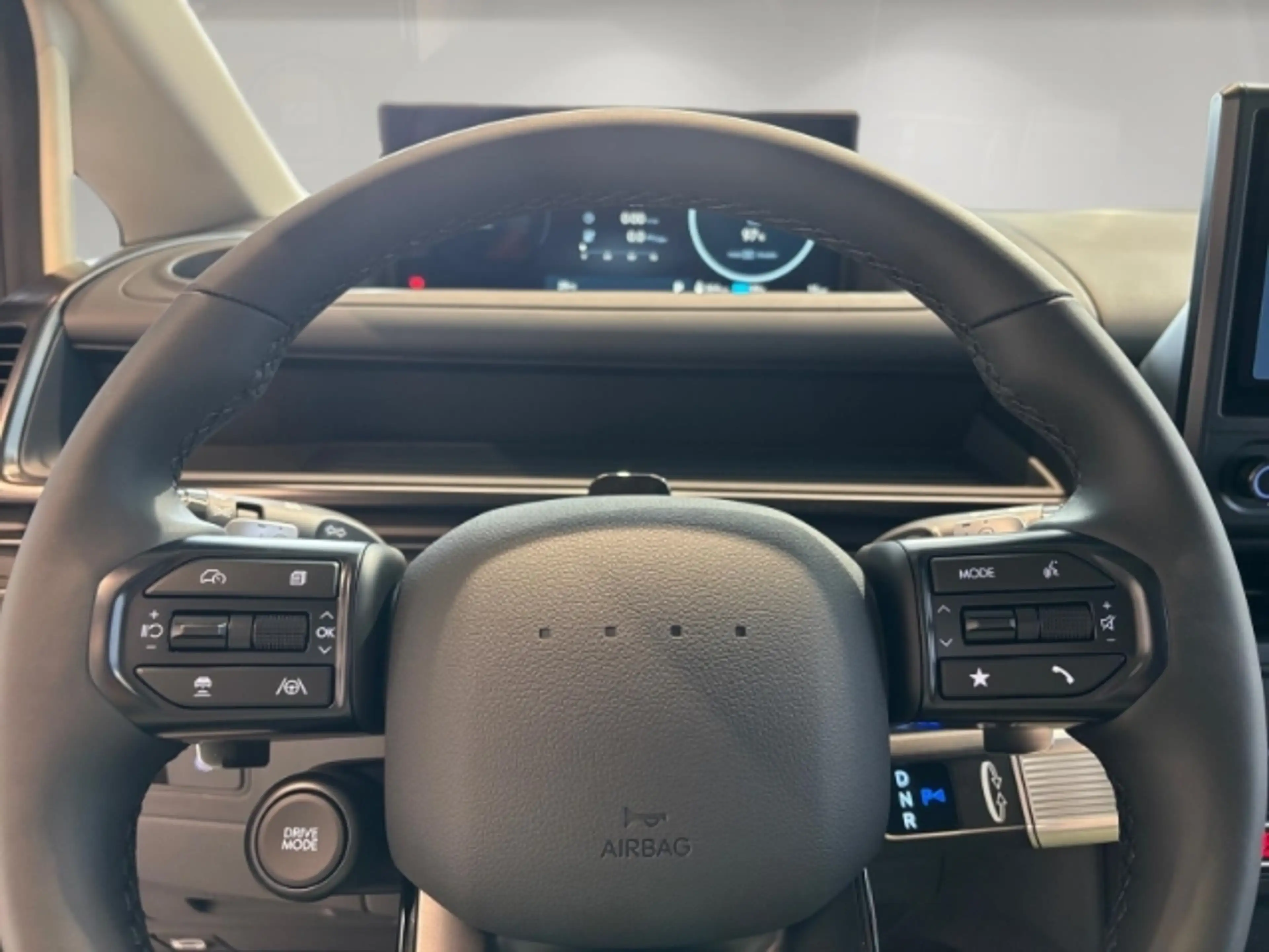 Hyundai STARIA (MY27) PRIME 9-Sitzer 84 kWh (218 PS) PANORAMADACH — photo 8