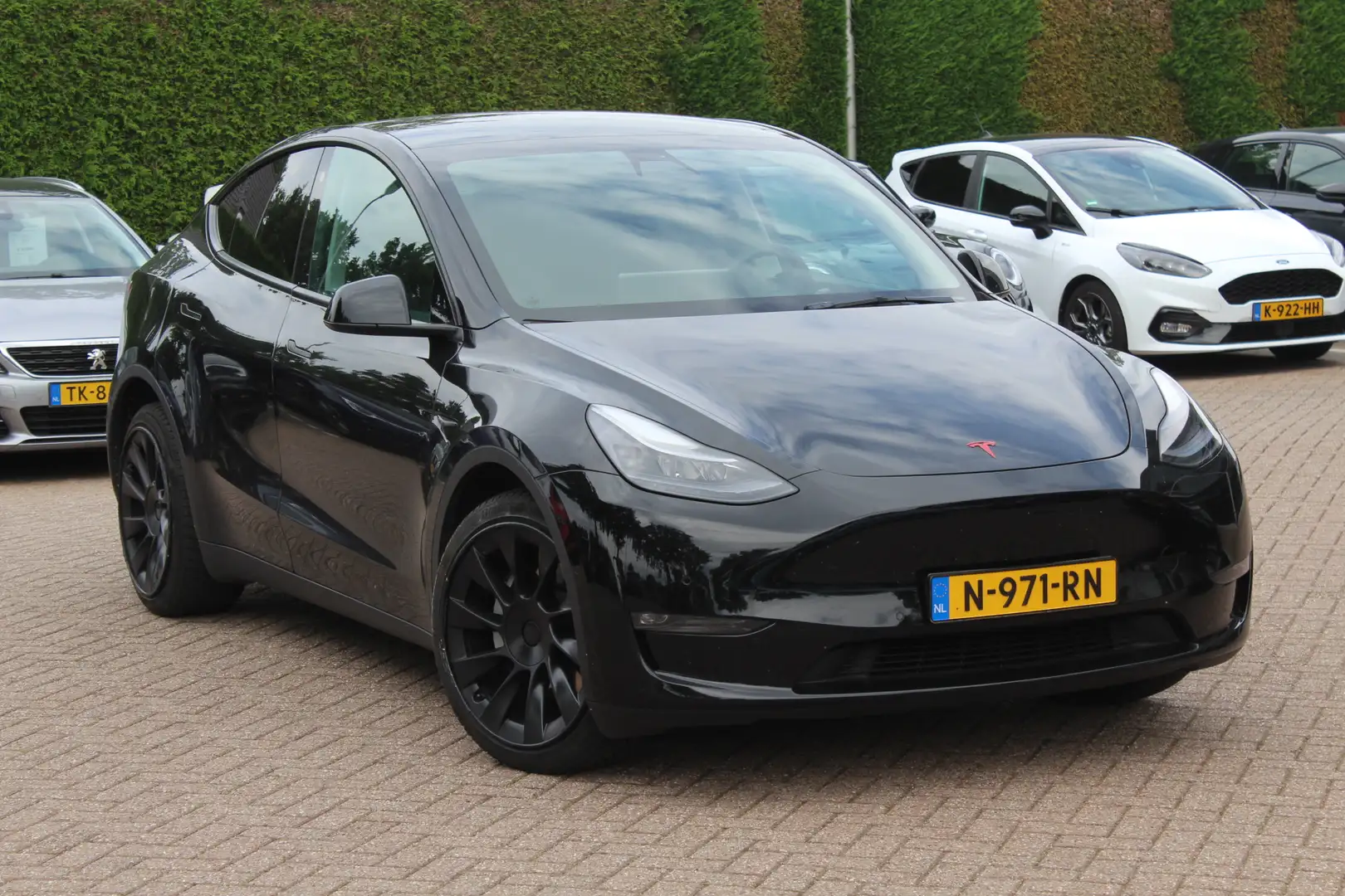 Tesla Model Y Long Range AWD 75 kWh / Autopilot / Panoramadak / Zwart - 1