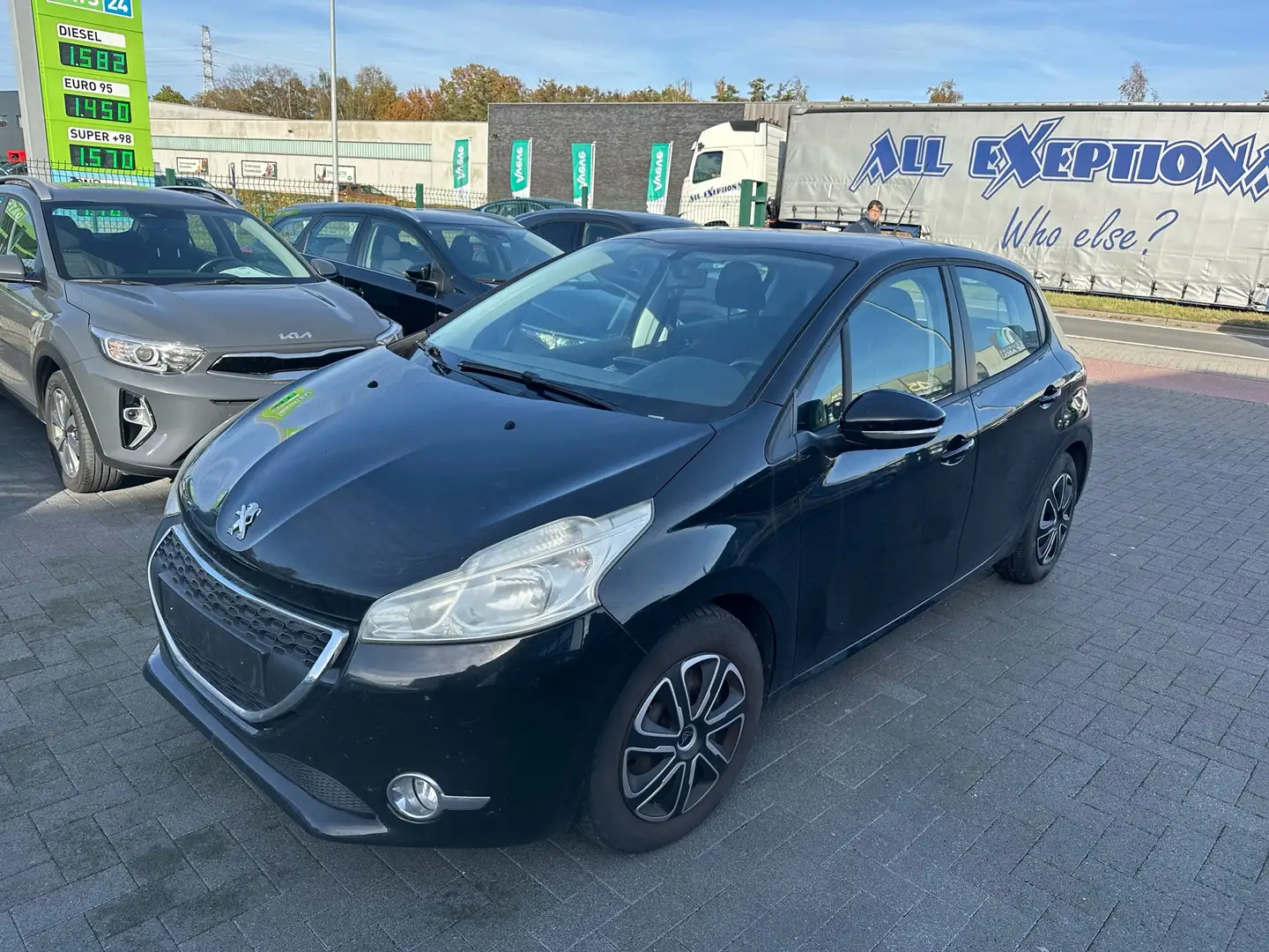 Peugeot 208 1.2i 82 pk VTI Style Airco Grijs - 1