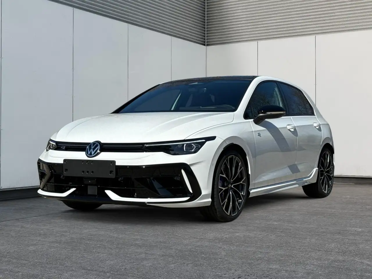 Volkswagen Golf R 4x4+PANO+MATRIX+HUD+HARMAN+NAVI+360 KAMERA+19...