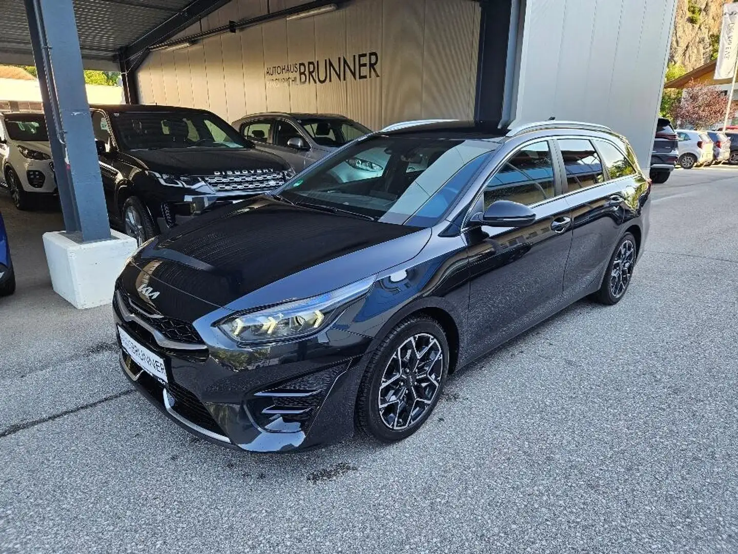 Kia Ceed SW / cee'd SW ceed SW 1,5 TGDI GT-Line Schwarz - 2