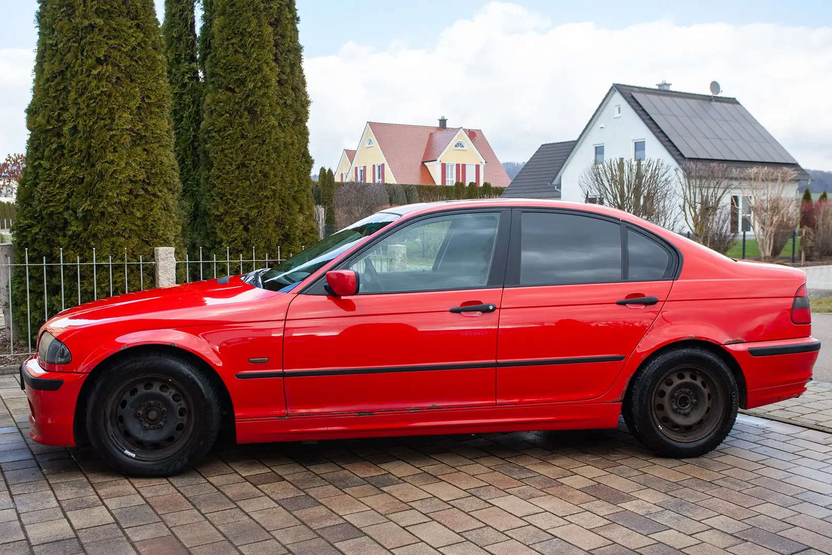 BMW 318 i e46 Limousine Rouge - 1
