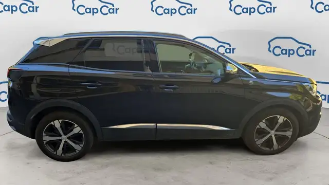 Peugeot 3008 view 4