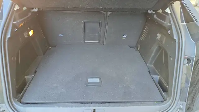 Peugeot 3008 view 14