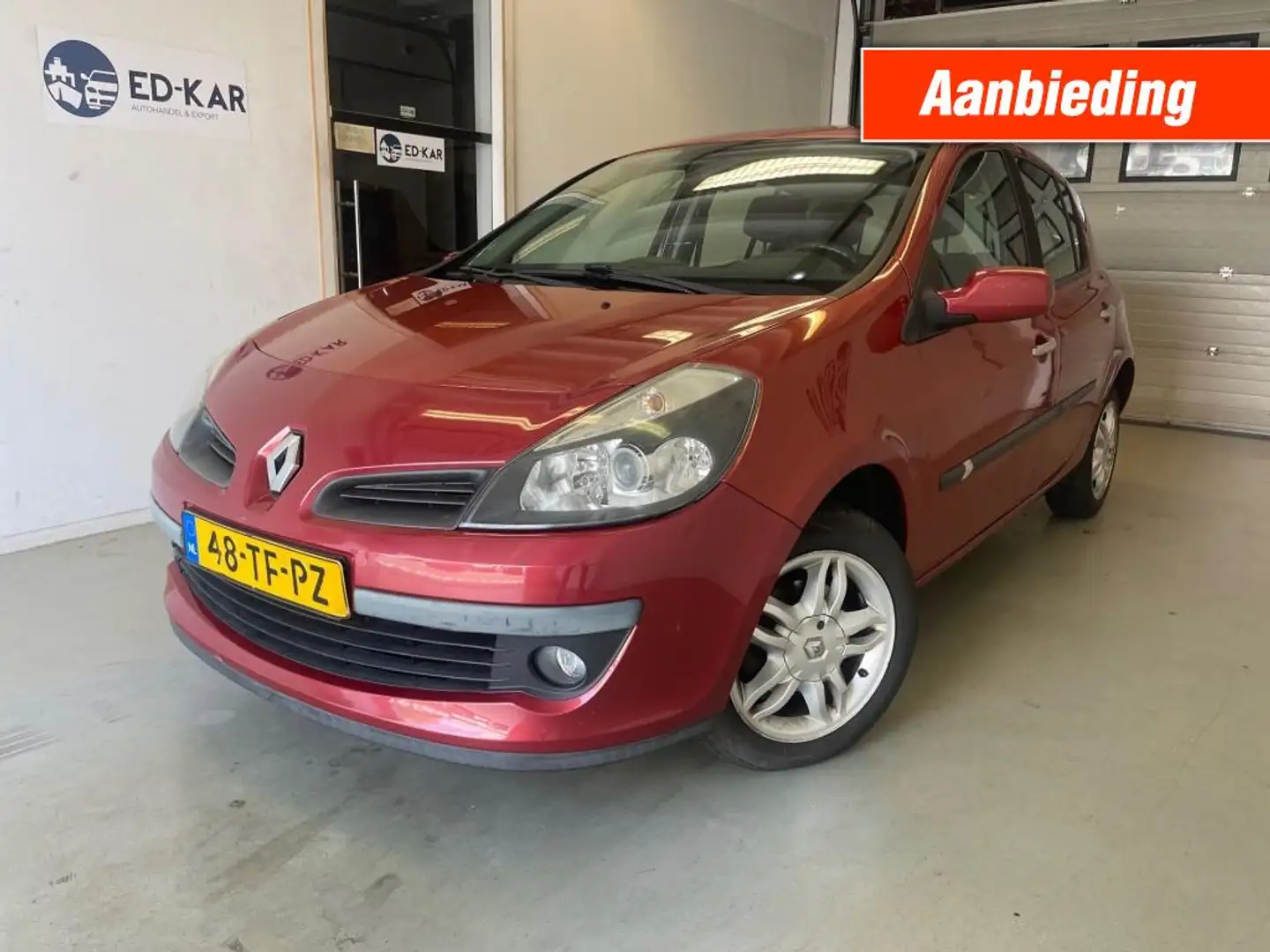 Renault Clio 1.6-16V PrivilÃ¨ge 5drs AIRCO NAP PRIMA AUTO Rood - 1