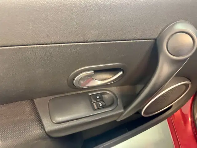 Renault Clio view 13