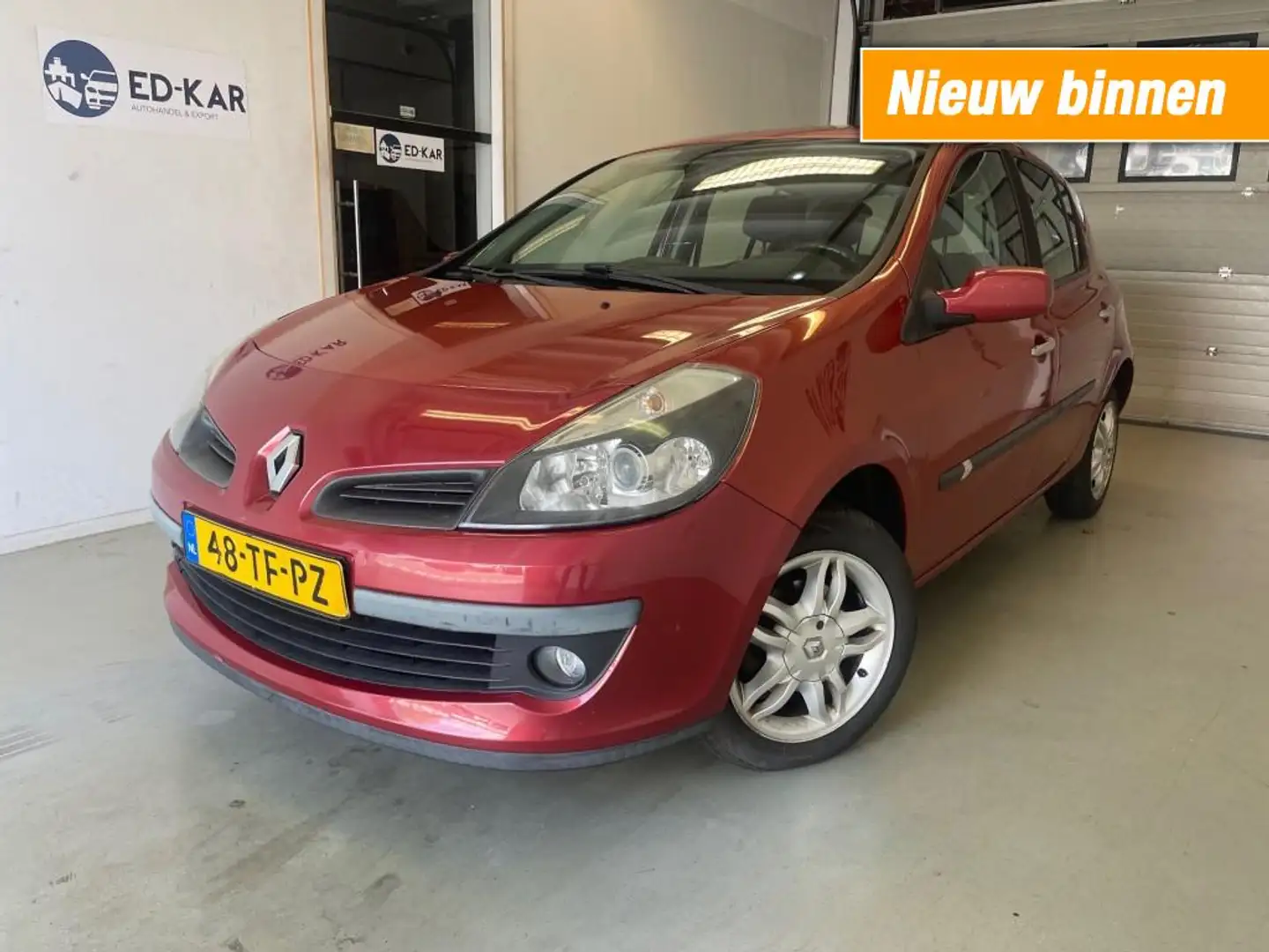 Renault Clio 1.6-16V PrivilÃ¨ge 5drs AIRCO NAP PRIMA AUTO Червоний - 1