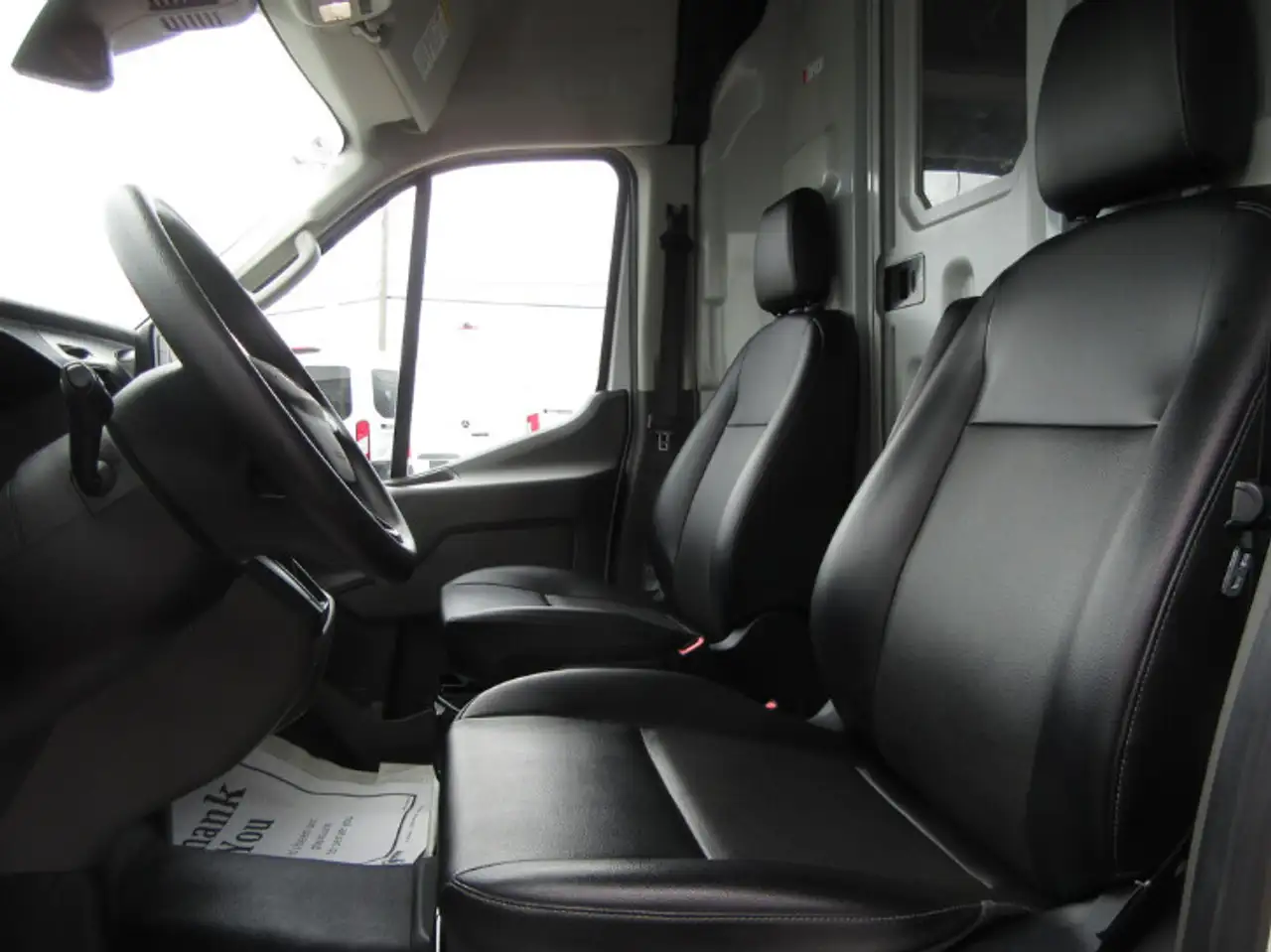 Ford Transit снимка Ford Transit