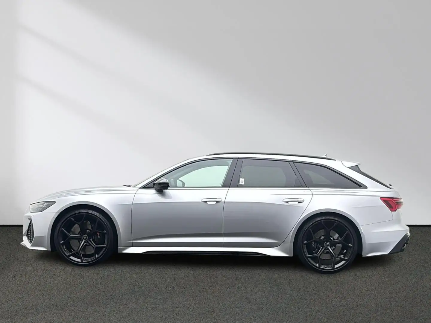 Audi RS6 Avant performance 4.0 TFSI quattro Pano B&O AHK HU Plateado - 2