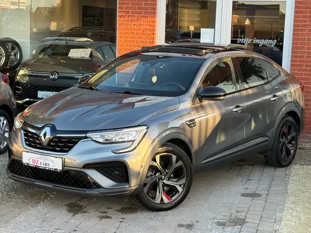 Renault Arkana view 2