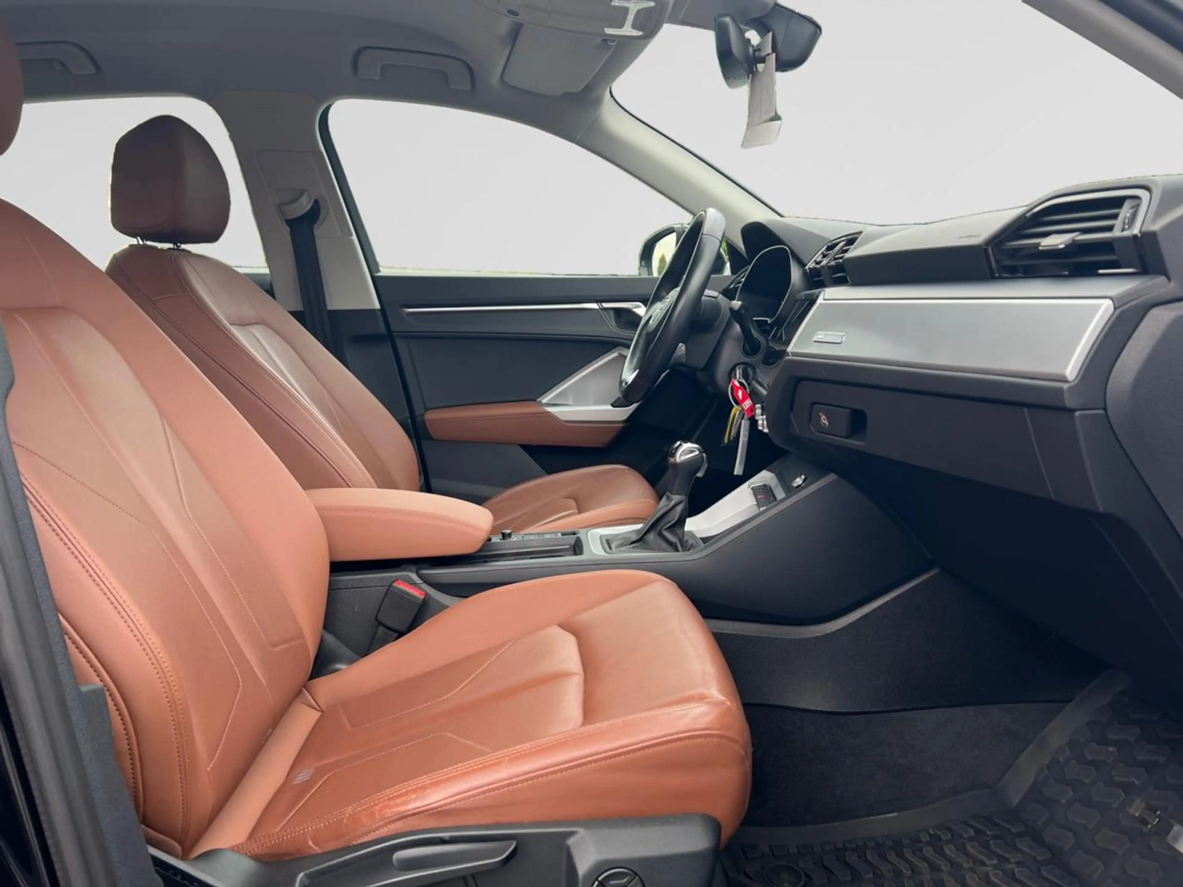Audi Q3 Q3 35 TDi Business Edition Advanced S tronic — photo 11