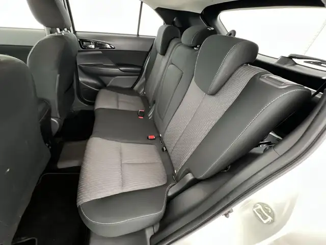 Mitsubishi Eclipse Cross view 10