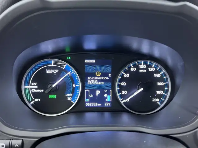 Mitsubishi Eclipse Cross view 13