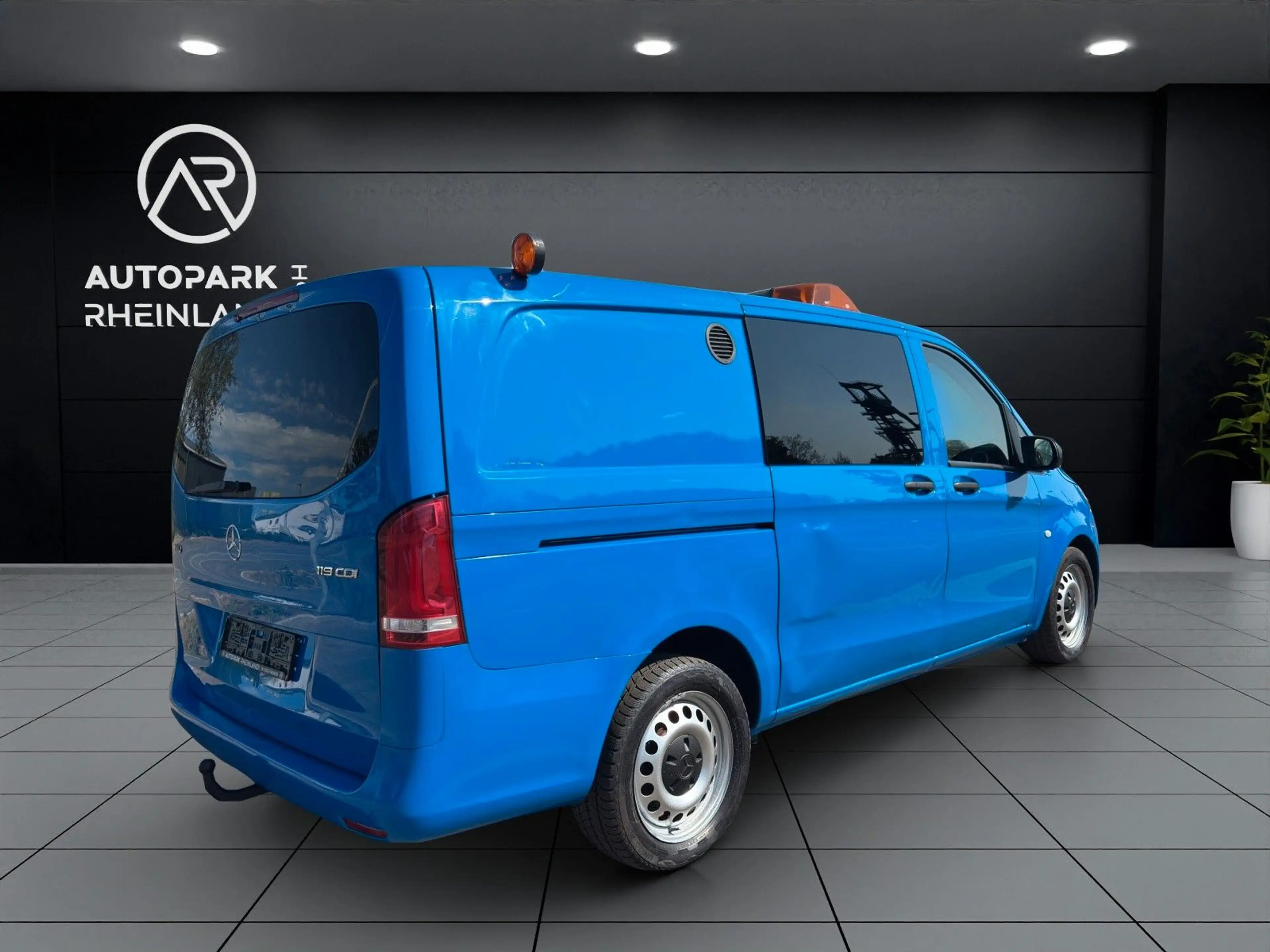 Mercedes-Benz Vito Kasten 119 CDI*LANG*4X4*KLIMA*KAMERA*TEMPOM — photo 8