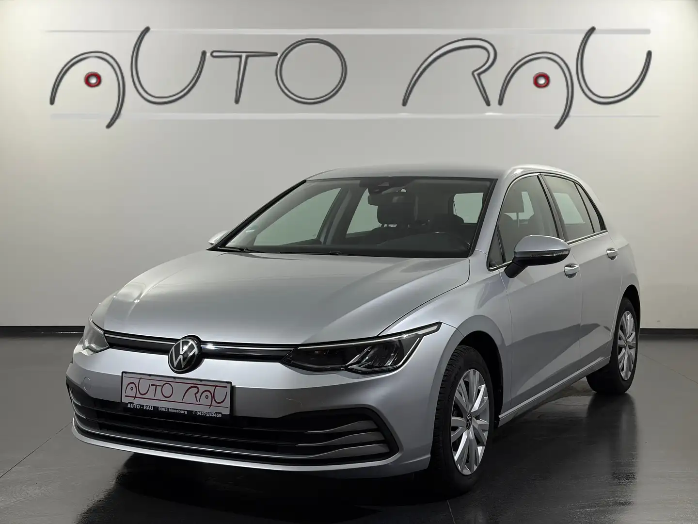 Volkswagen Golf 8 Lim. 2.0 TDI SCR Life *LED*ACC*PDC* Silber - 1