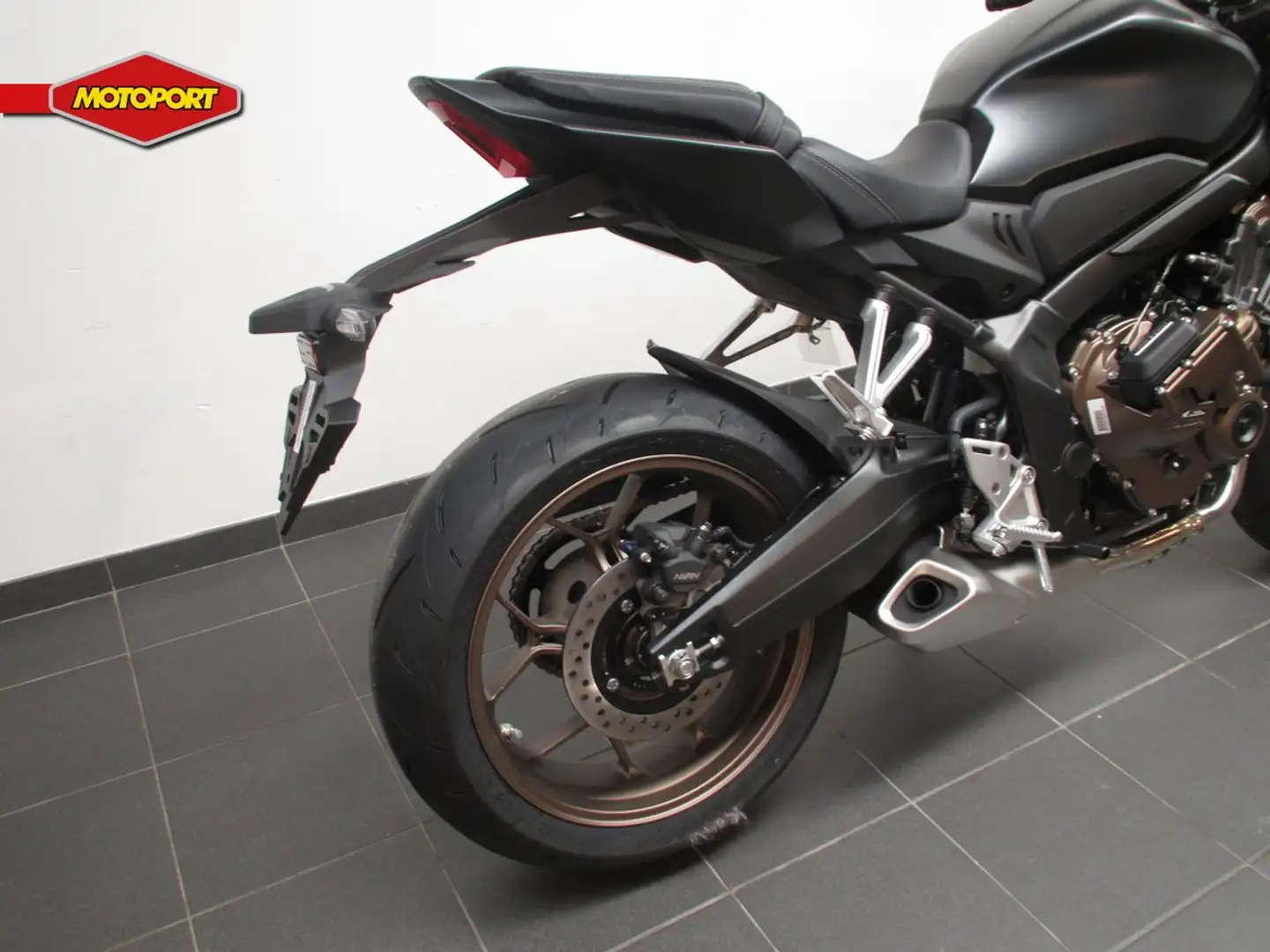 Honda CB 650 R E-CLUTCH Siyah - 2