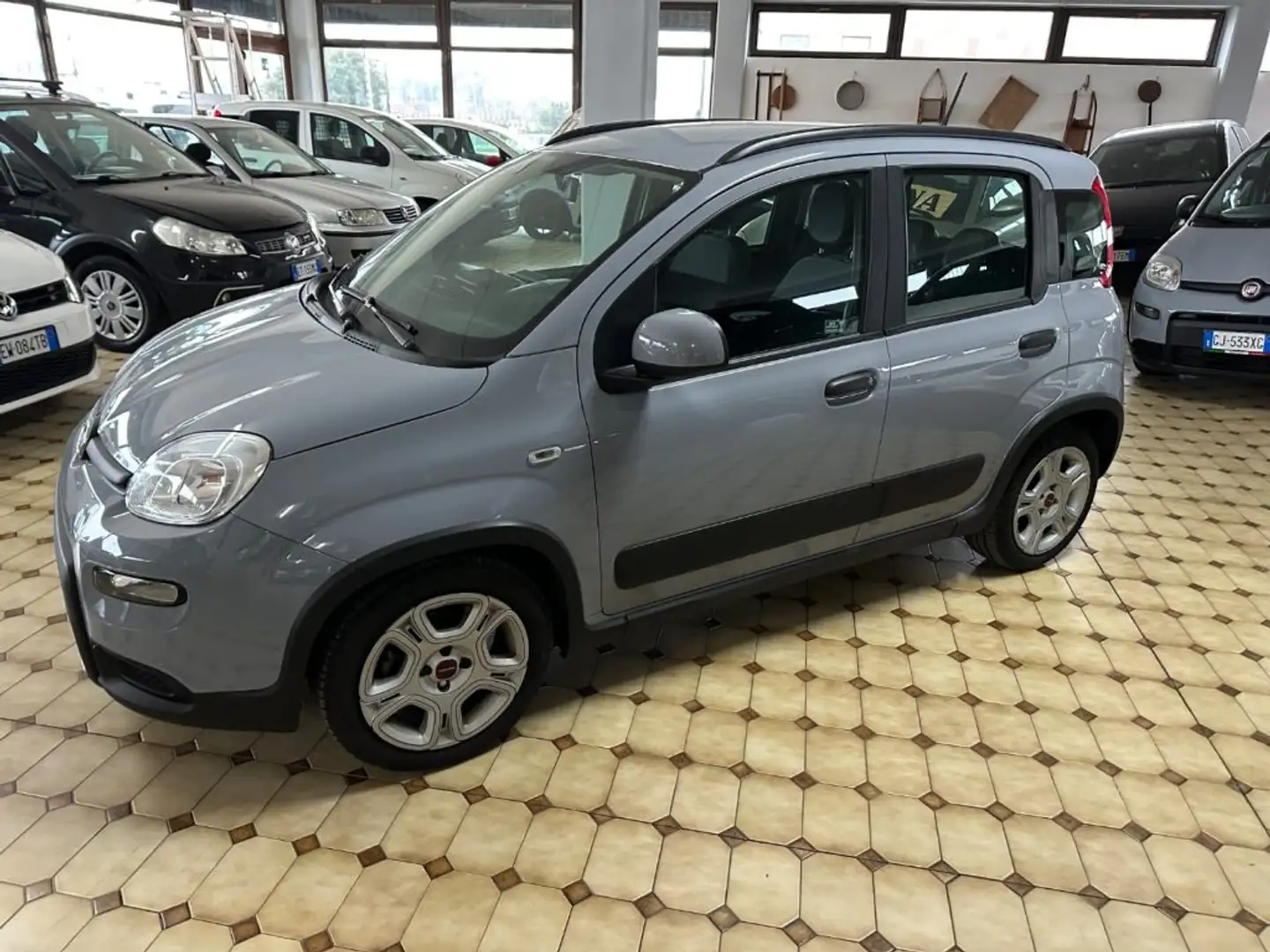 Fiat Panda 1.0 FireFly S&S Hybrid City Life Gris - 2
