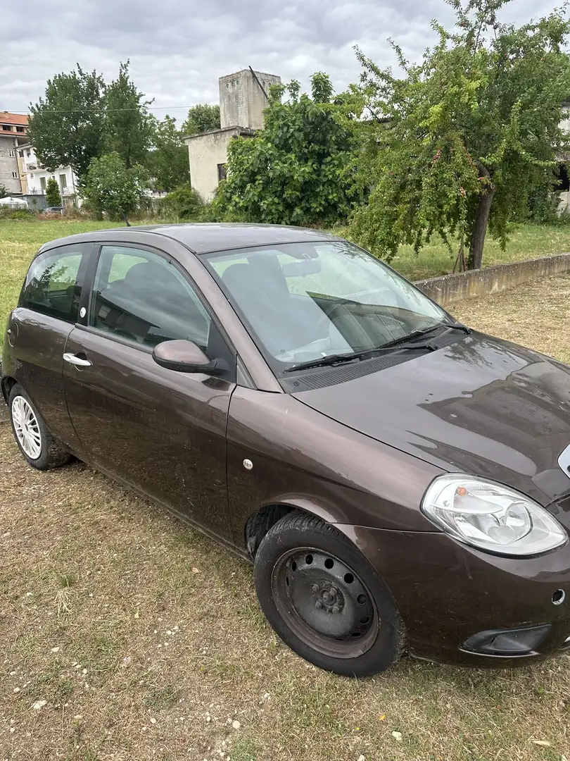 Lancia Ypsilon Per neopatentati 1.4 8v Argento ecochic Gpl - 2