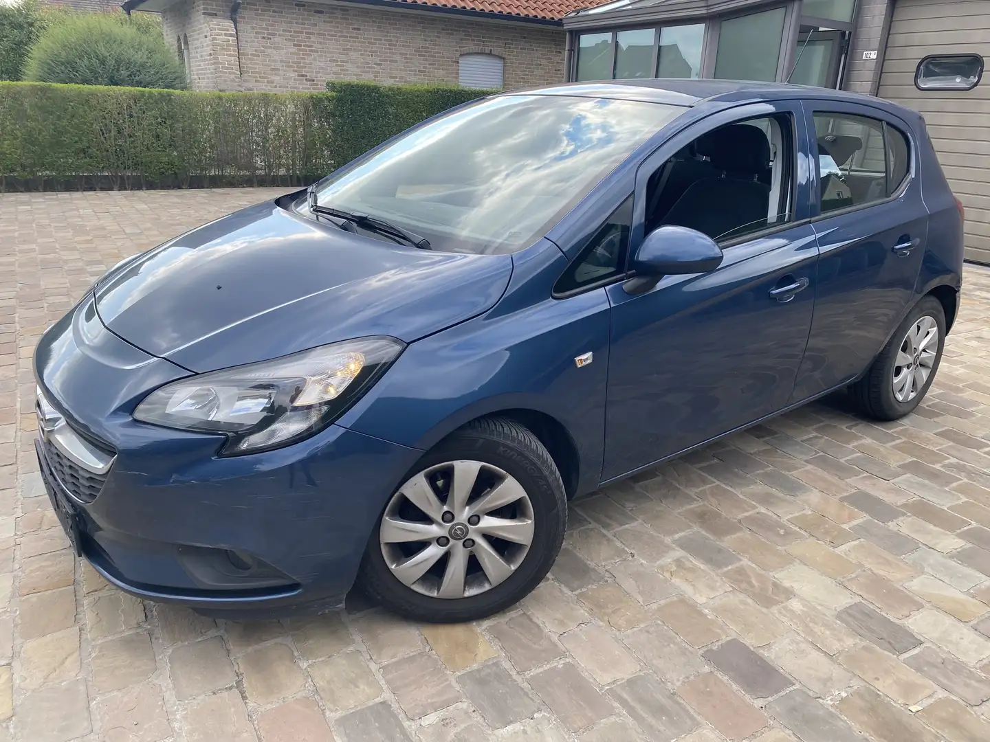 Opel Corsa 1.4 16V Automatik Edition Blue - 1