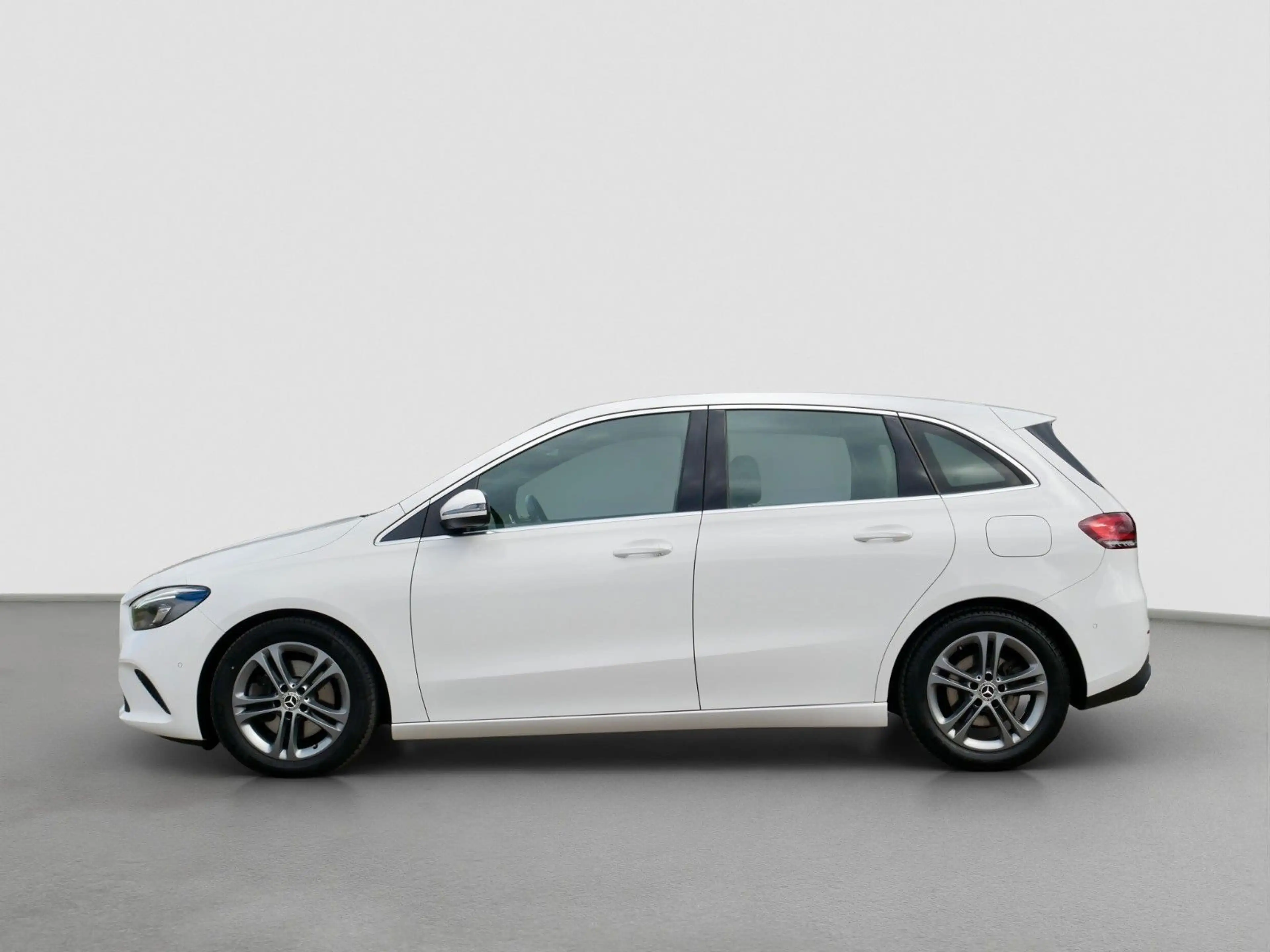 Mercedes-Benz B 220 4Matic+Webasto+Kamera+LED — photo 2
