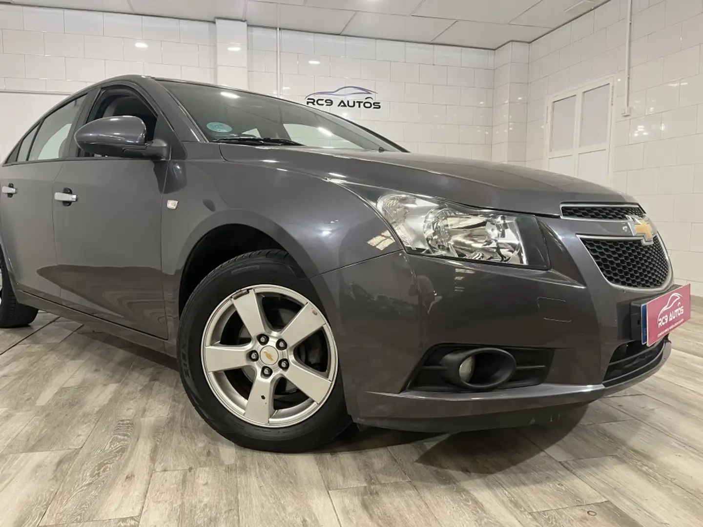 Chevrolet Cruze 1.6 LS+ A/A 117 Szürke - 2