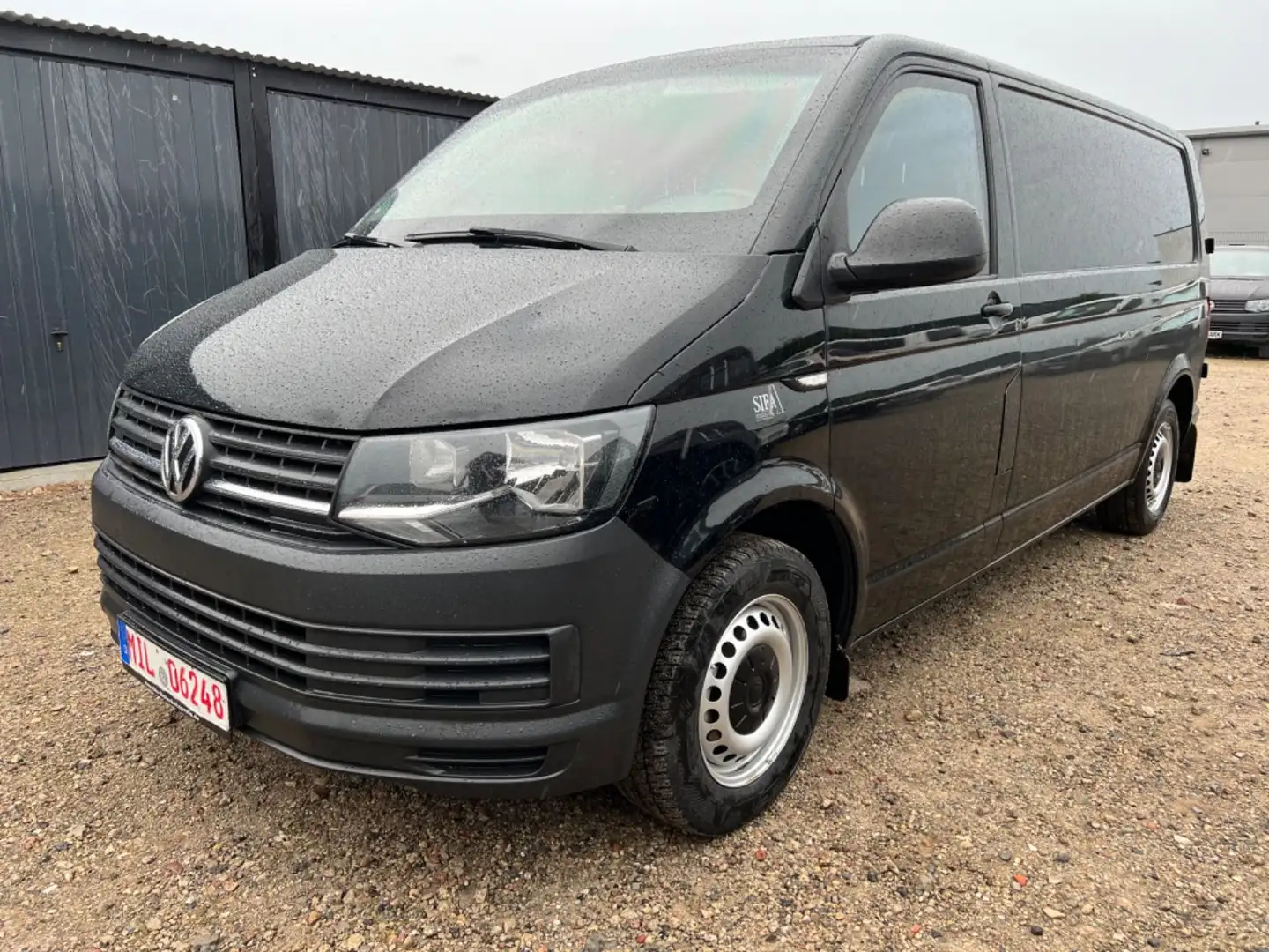 Volkswagen T6 2.0 LANG/GELDTRANSPORTER/MONEYTRUCK/ARMORED/ Schwarz - 1