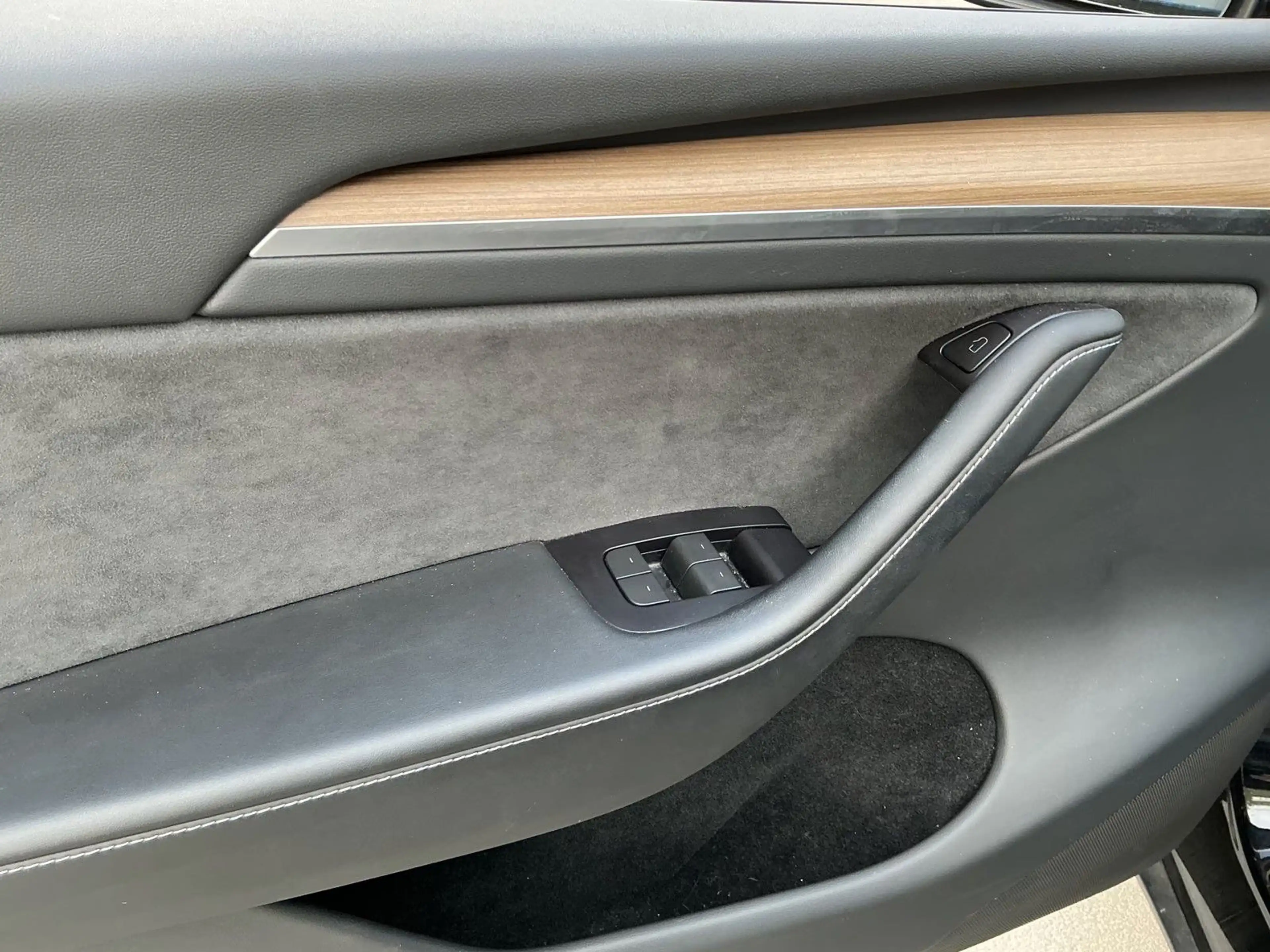 Tesla Model Y Long Range Dual Leder Pano AMDRyzen AWD — photo 7