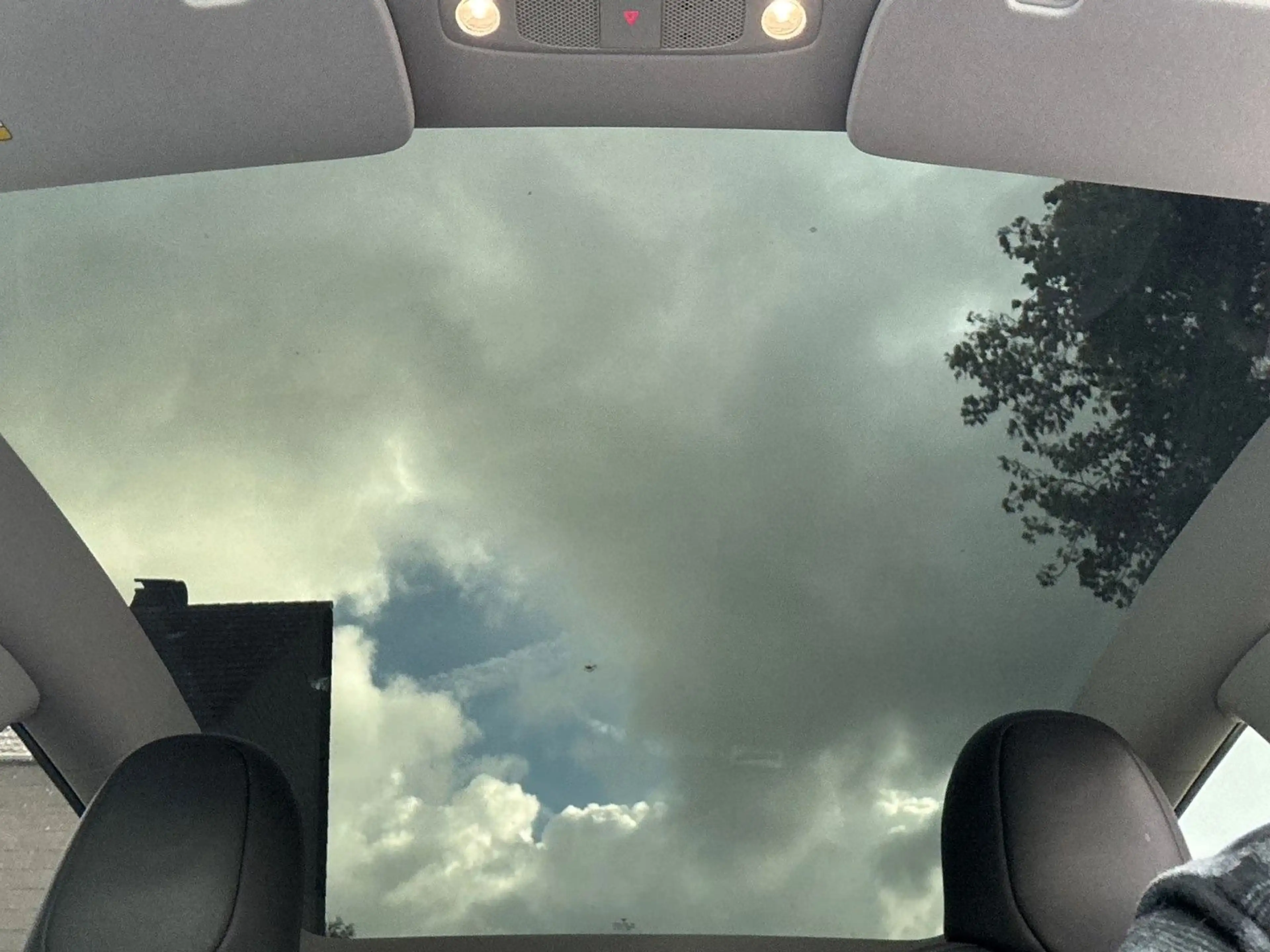 Tesla Model Y Long Range Dual Leder Pano AMDRyzen AWD — photo 10
