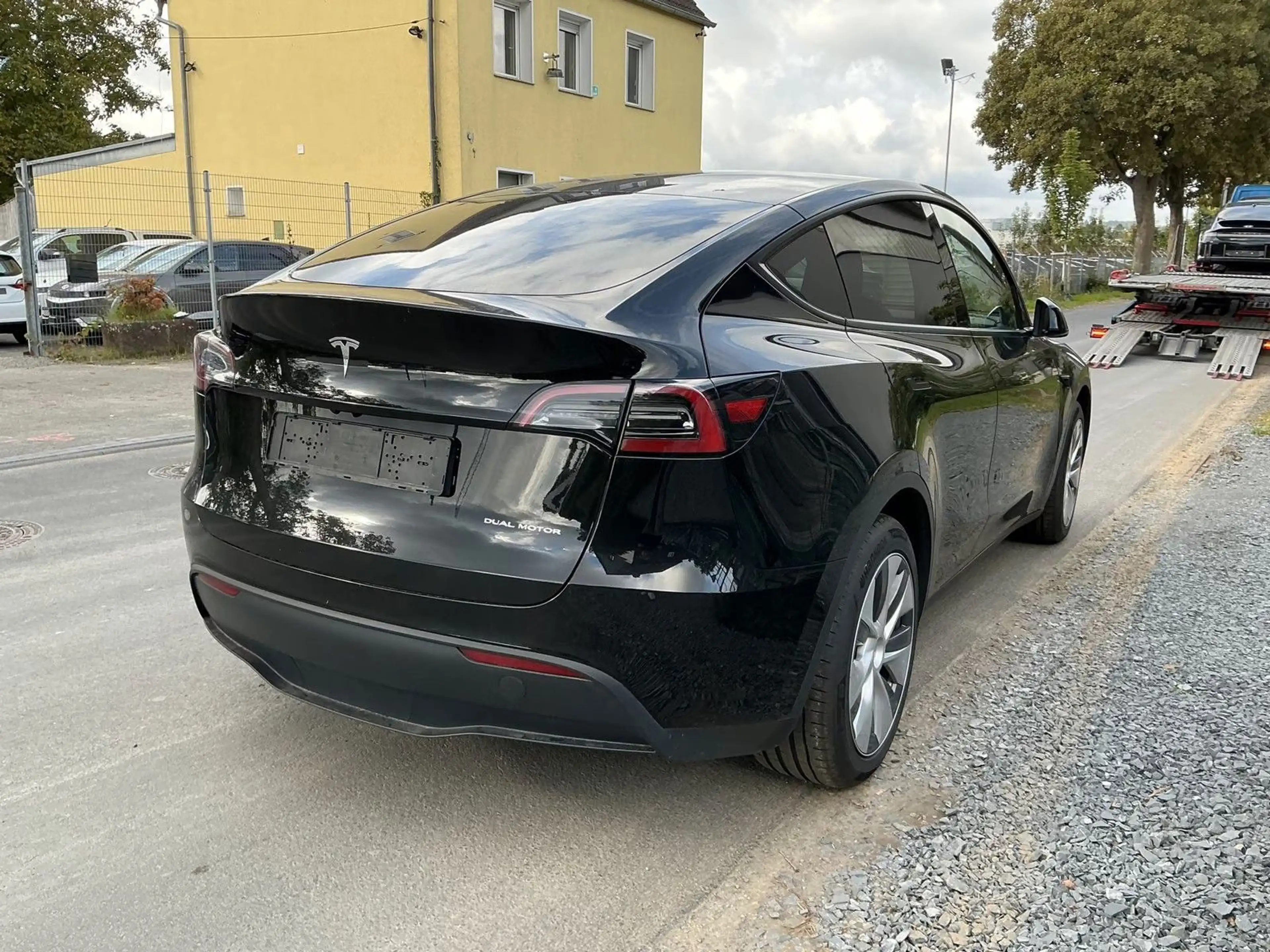 Tesla Model Y Long Range Dual Leder Pano AMDRyzen AWD — photo 2