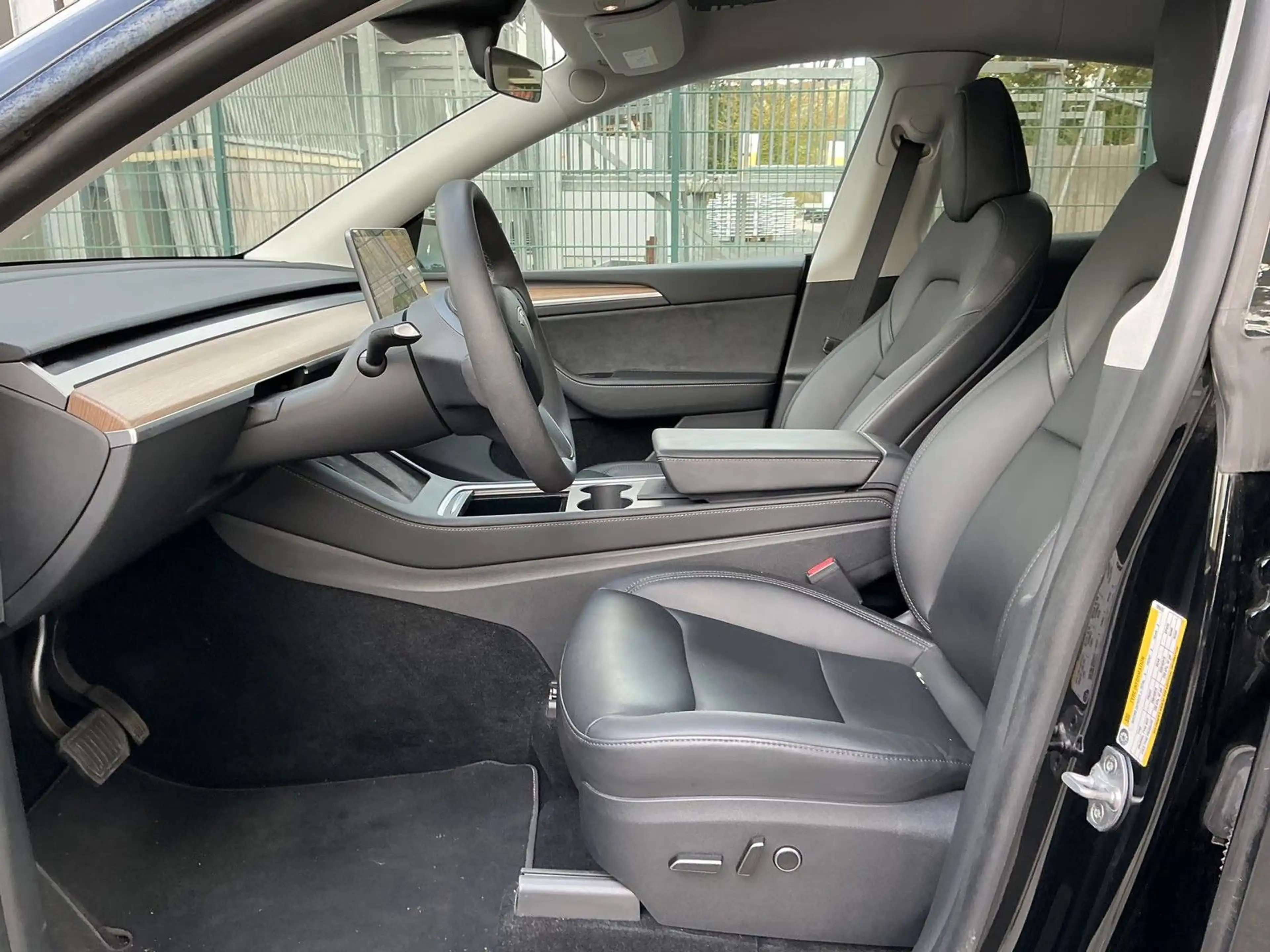 Tesla Model Y Long Range Dual Leder Pano AMDRyzen AWD — photo 8