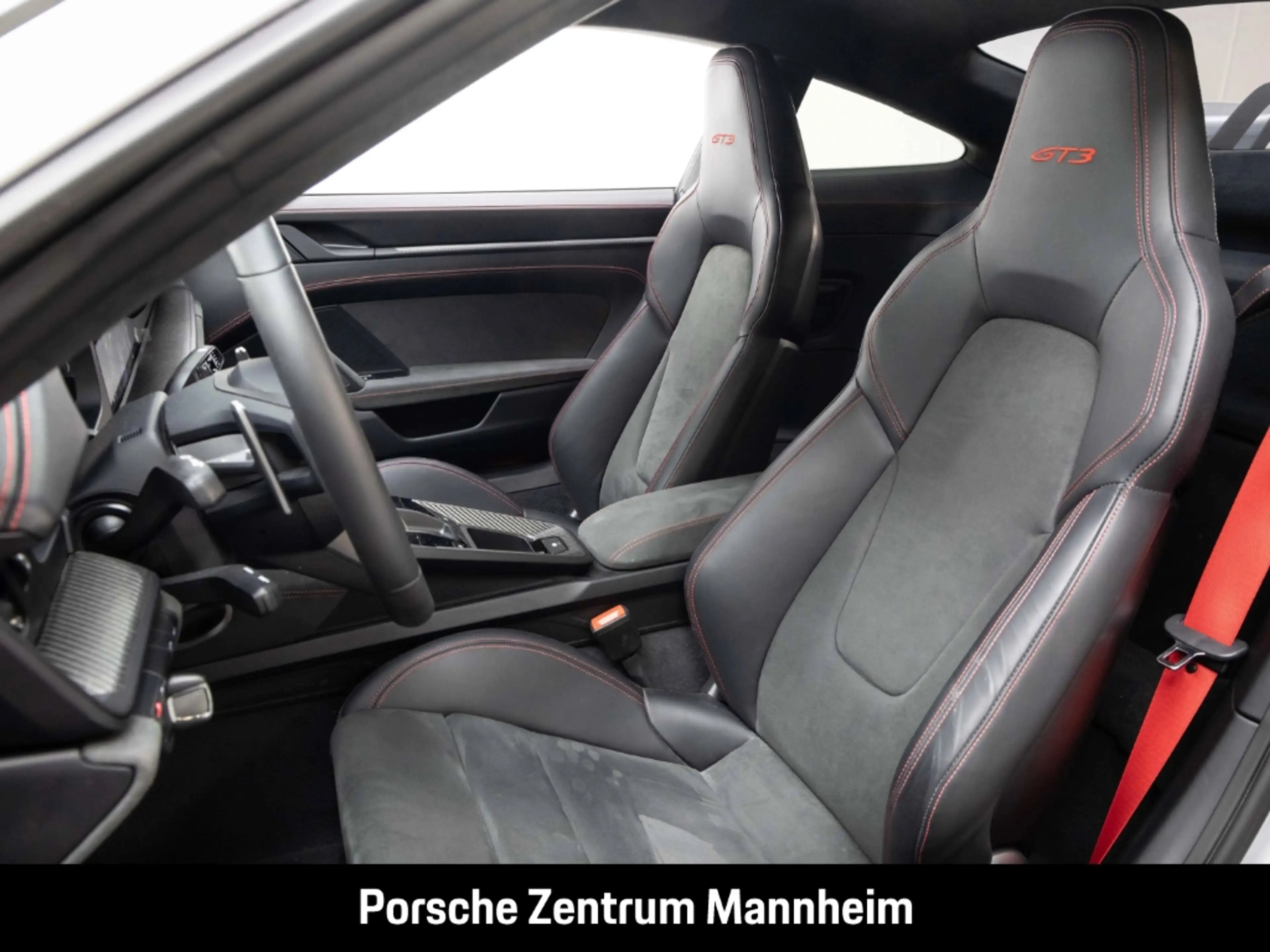 Porsche 992 -2 (911) GT3 — photo 5