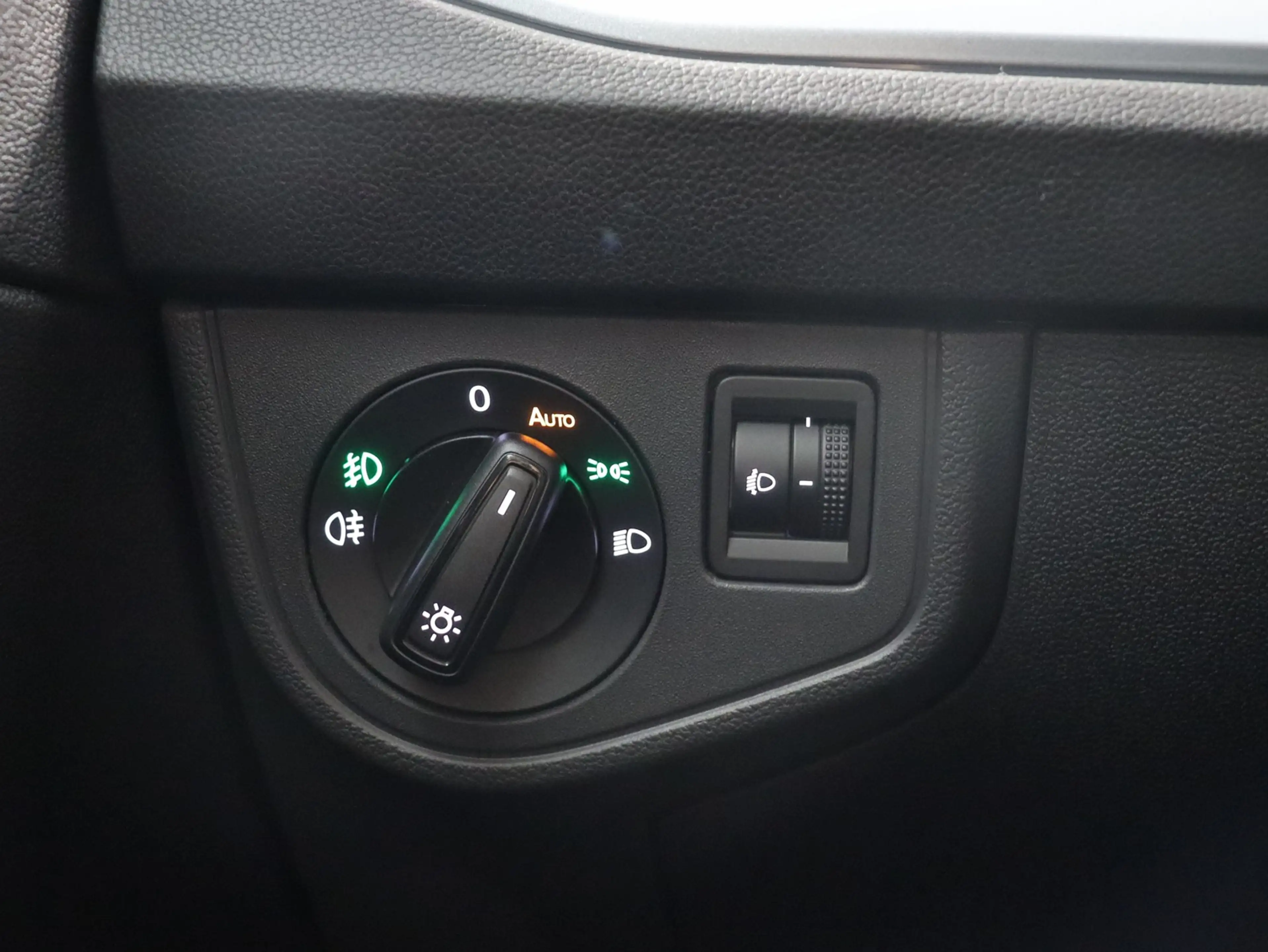 Volkswagen Polo Goal 1.0TSI+APP+NAVI+ACC+PDC+LED+SHZ — photo 11