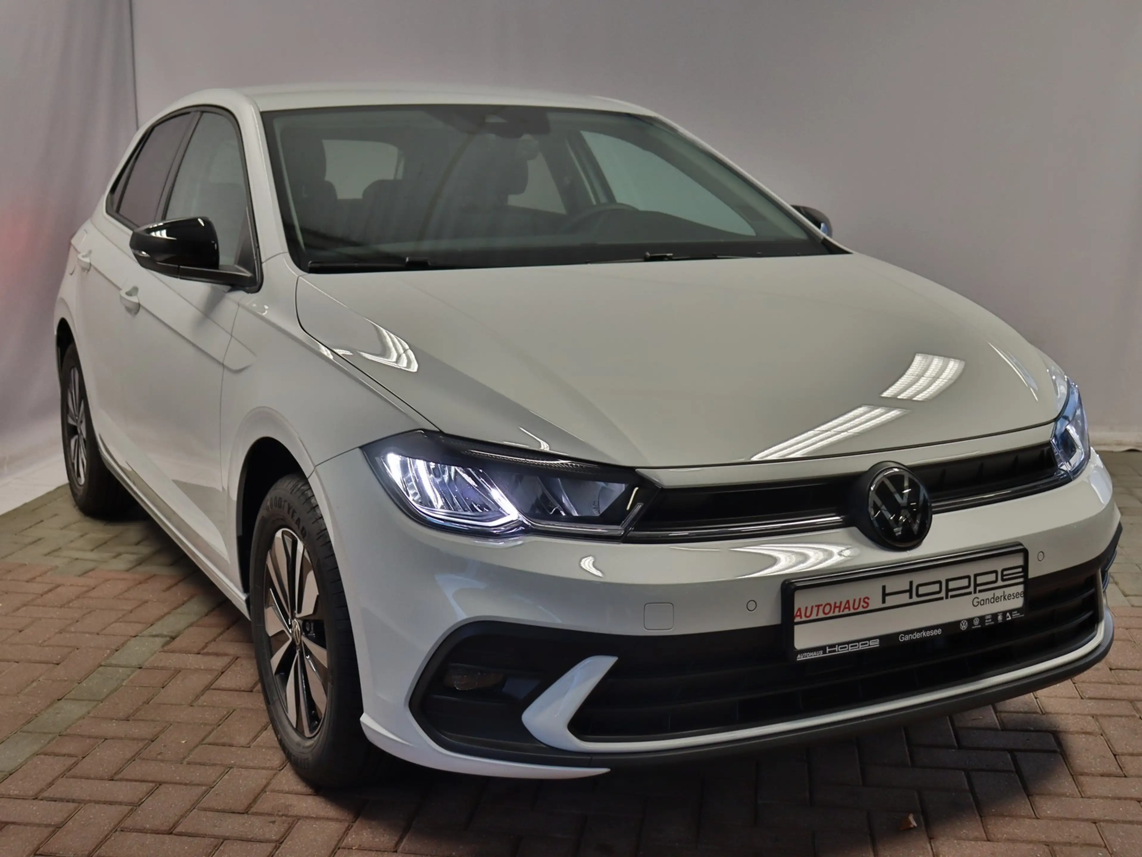 Volkswagen Polo Goal 1.0TSI+APP+NAVI+ACC+PDC+LED+SHZ — photo 2